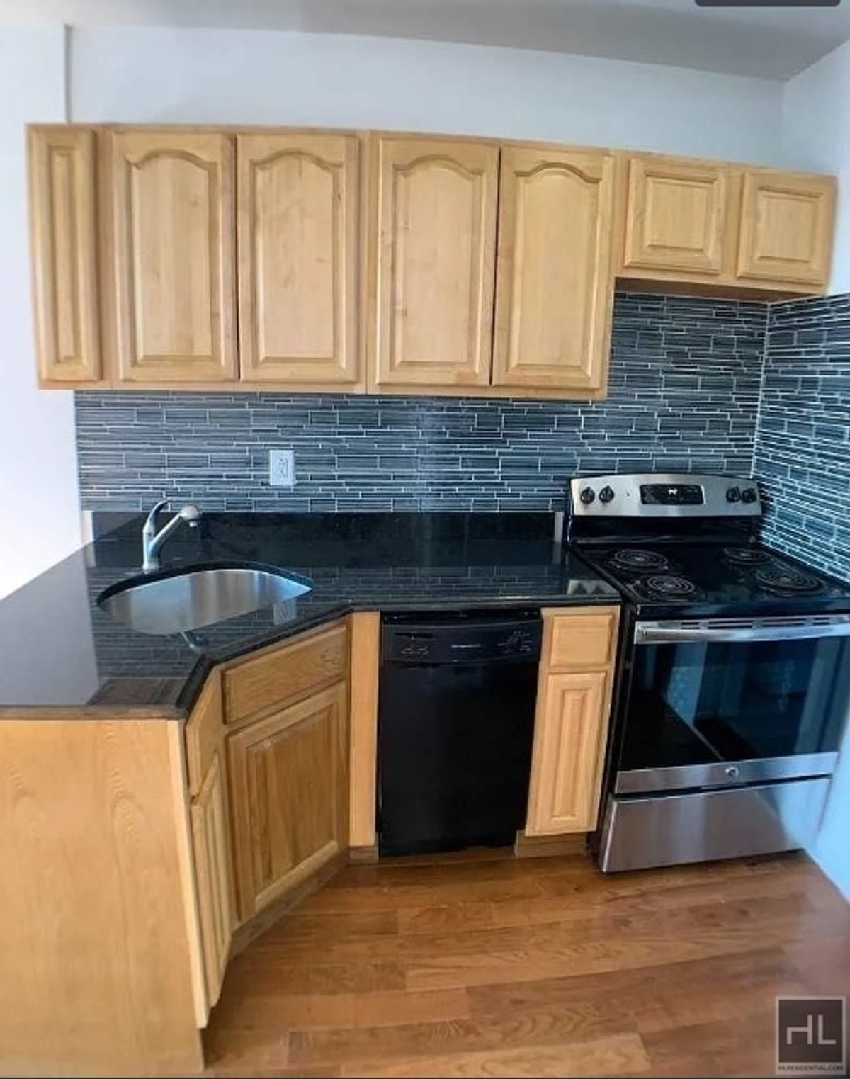 #1 photo, 479 Warren Street, Boerum Hill , NY 11217