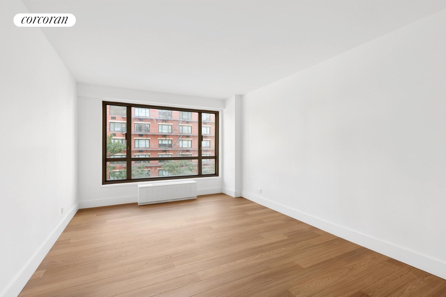 #12 photo, New York City, Yorkville , NY 10128