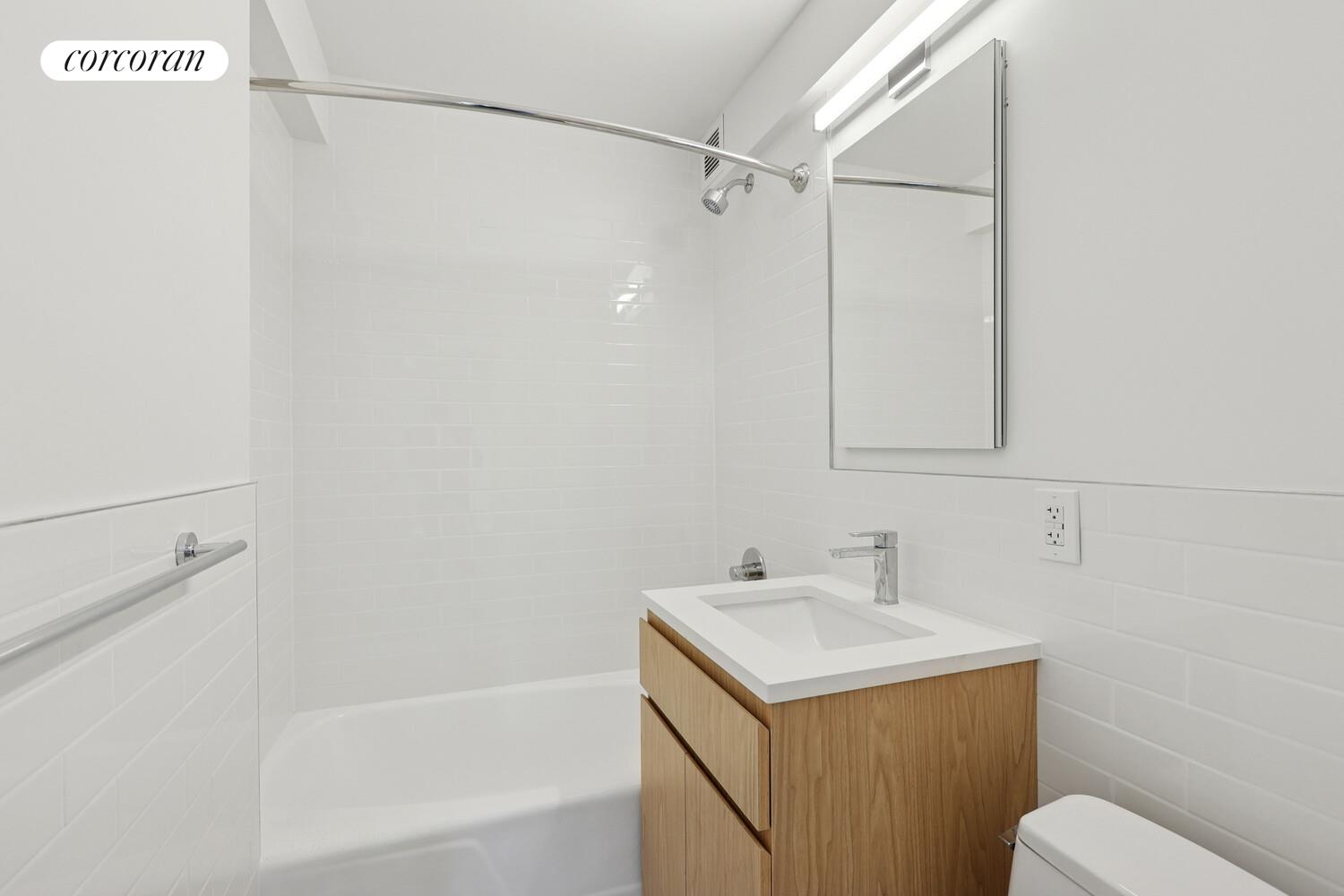 #14 photo, New York City, Yorkville , NY 10128