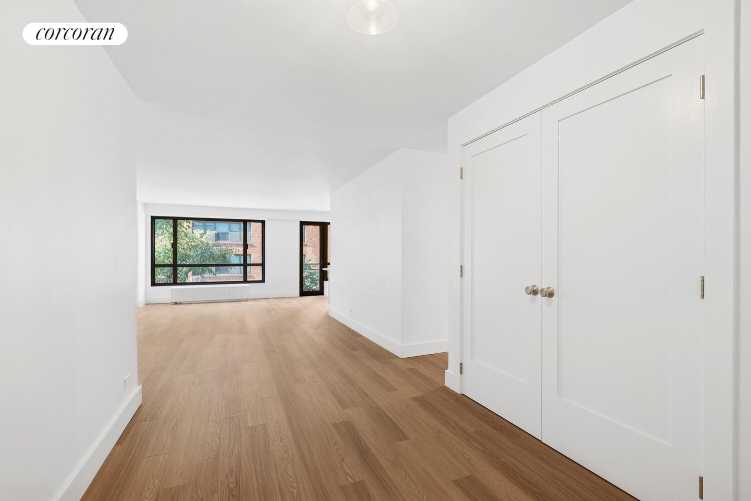 #16 photo, New York City, Yorkville , NY 10128