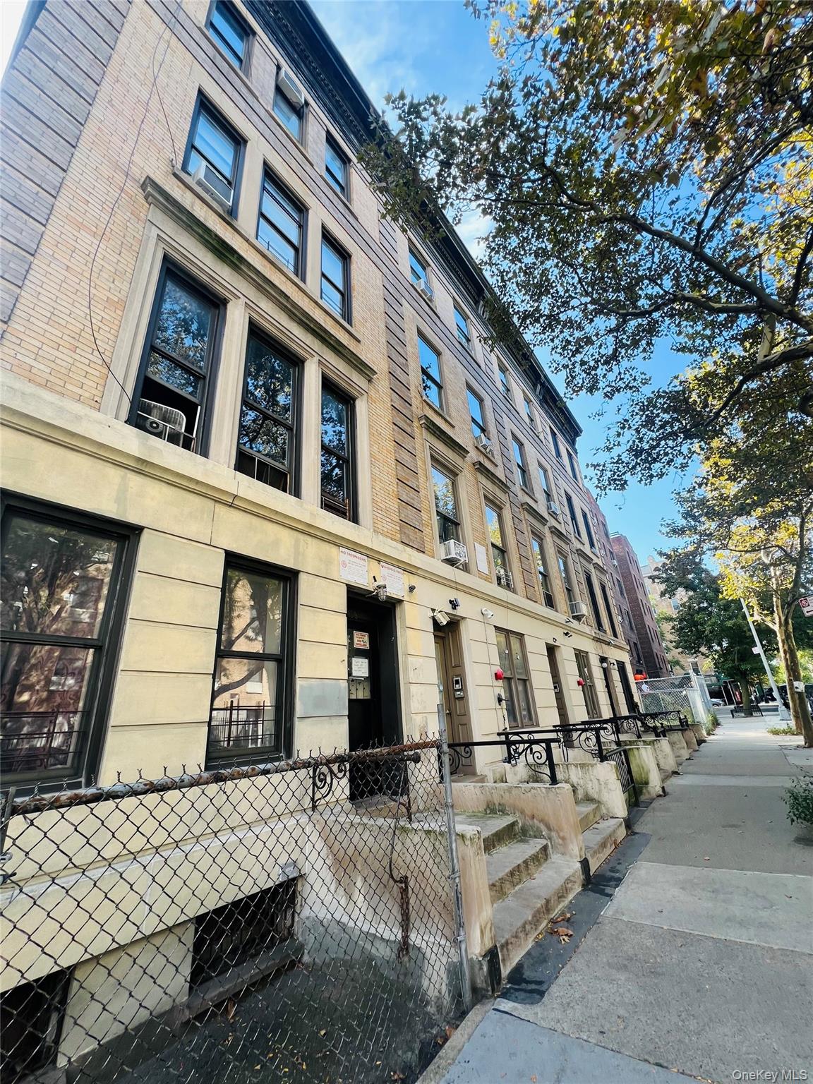 #2 photo, 459 Convent Avenue, 맨해튼 New York (Manhattan) , NY 10031