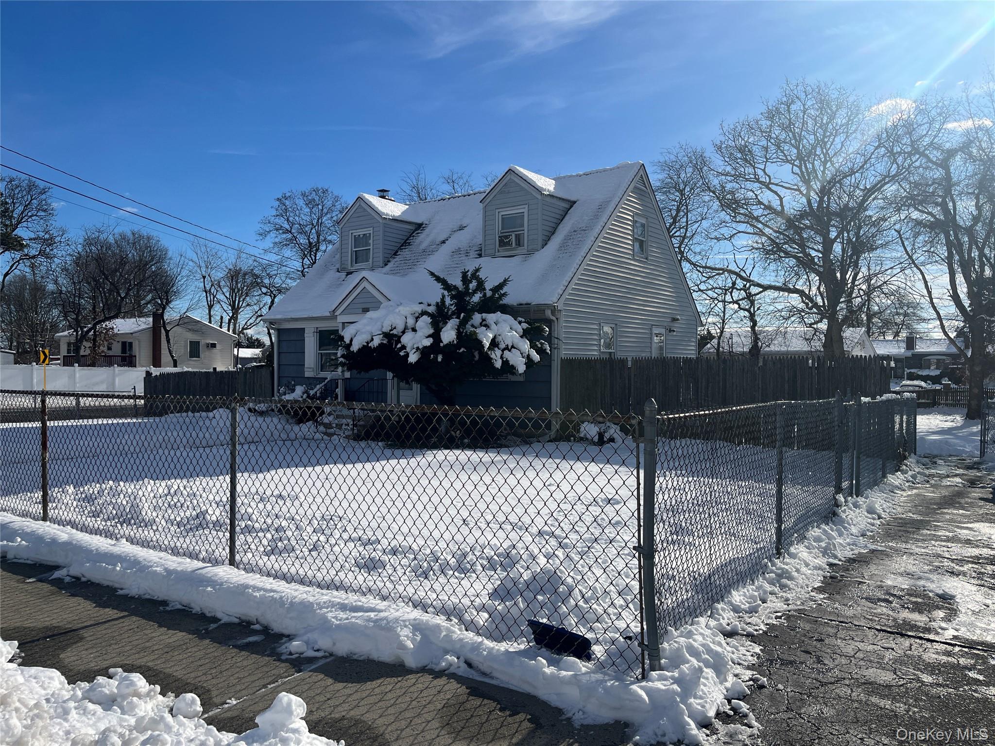 #2 photo, 466 44th Street, Copiague , NY 11757