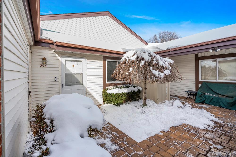 #3 photo, 304 Gotham Way, Saint James , NY 11780