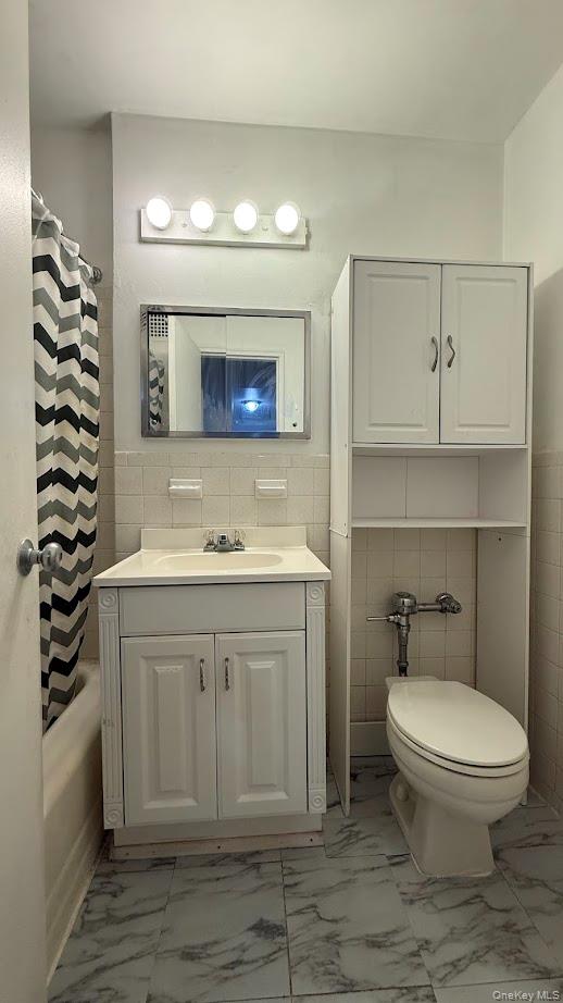 #17 photo, 63-11 Queens Boulevard, كوينز Woodside , NY 11347