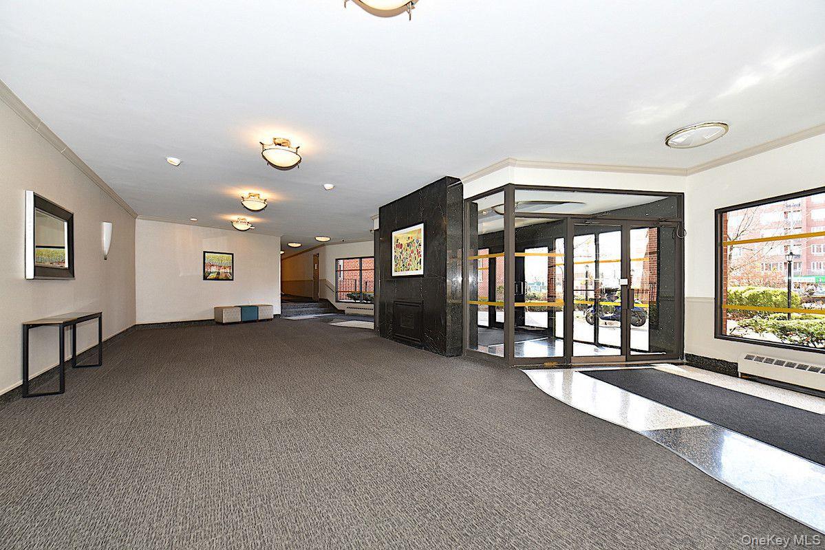 #3 photo, 63-11 Queens Boulevard, كوينز Woodside , NY 11347