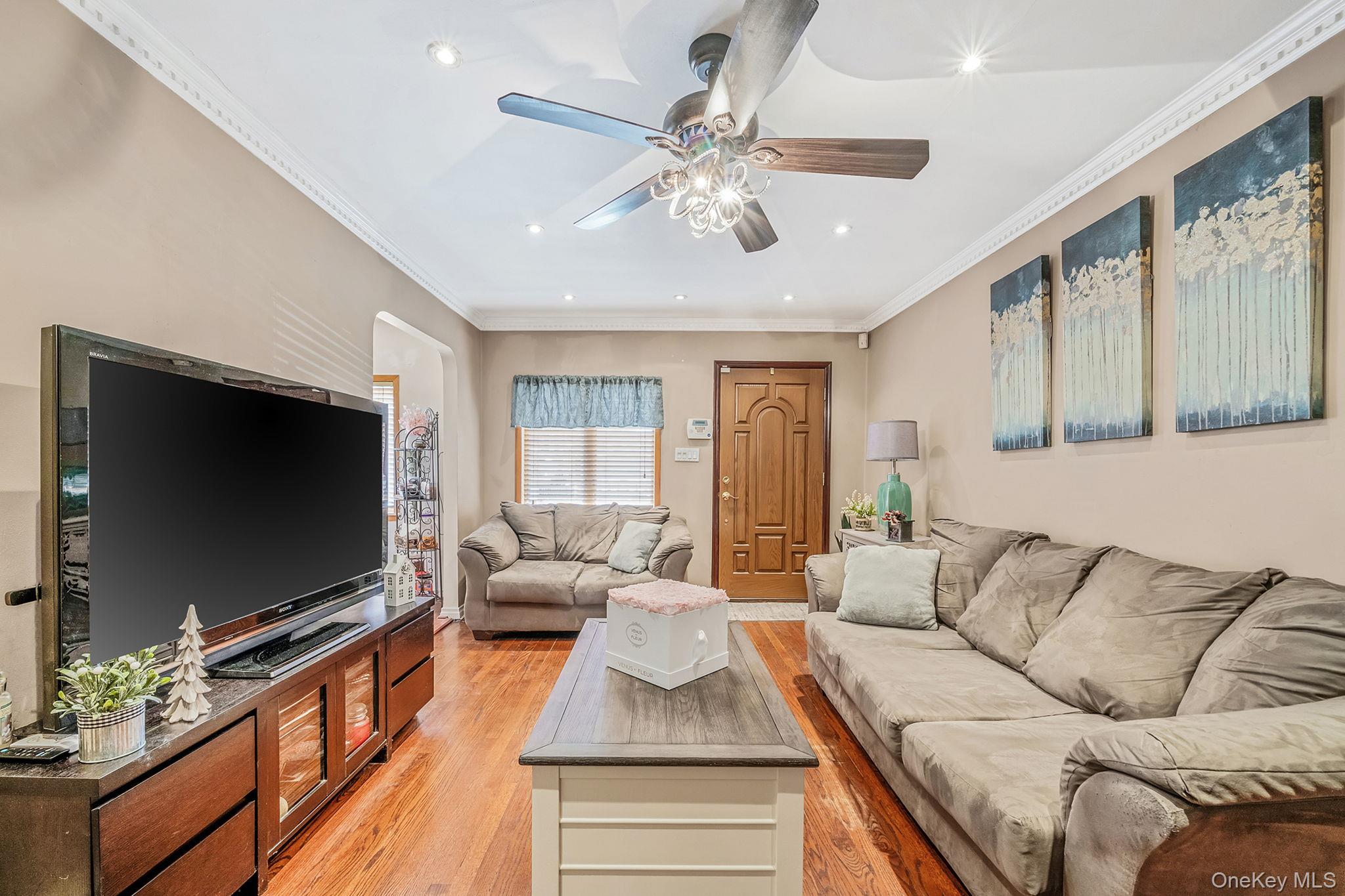 #10 photo, 8615 77th Avenue, Glendale , NY 11385