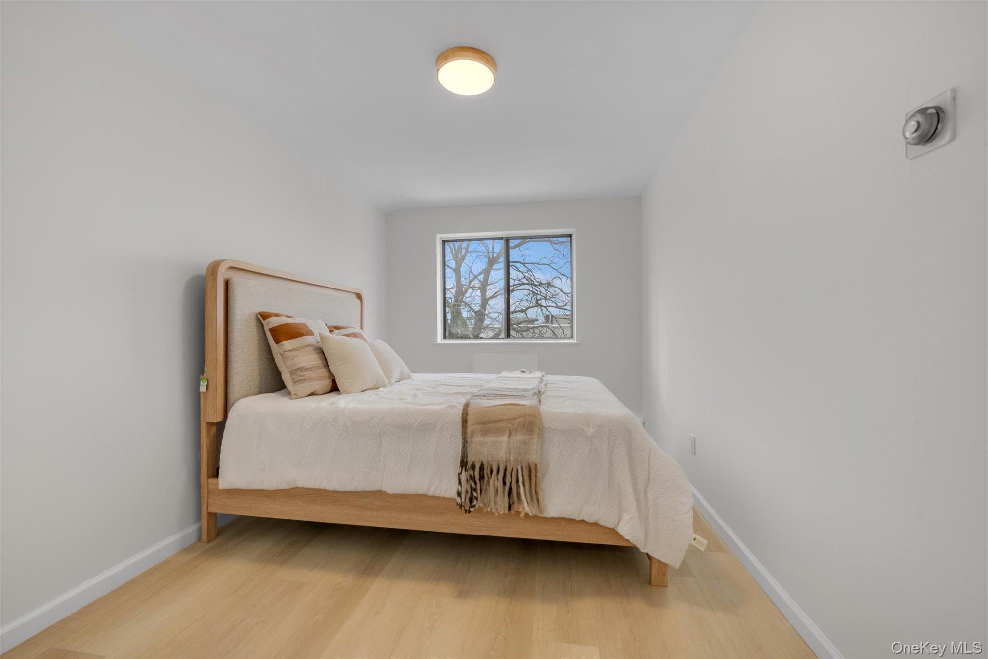 #11 photo, 4018 165th Street, Flushing , NY 11358