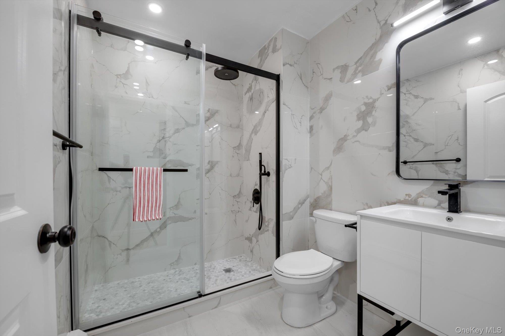 #14 photo, 4018 165th Street, Flushing , NY 11358