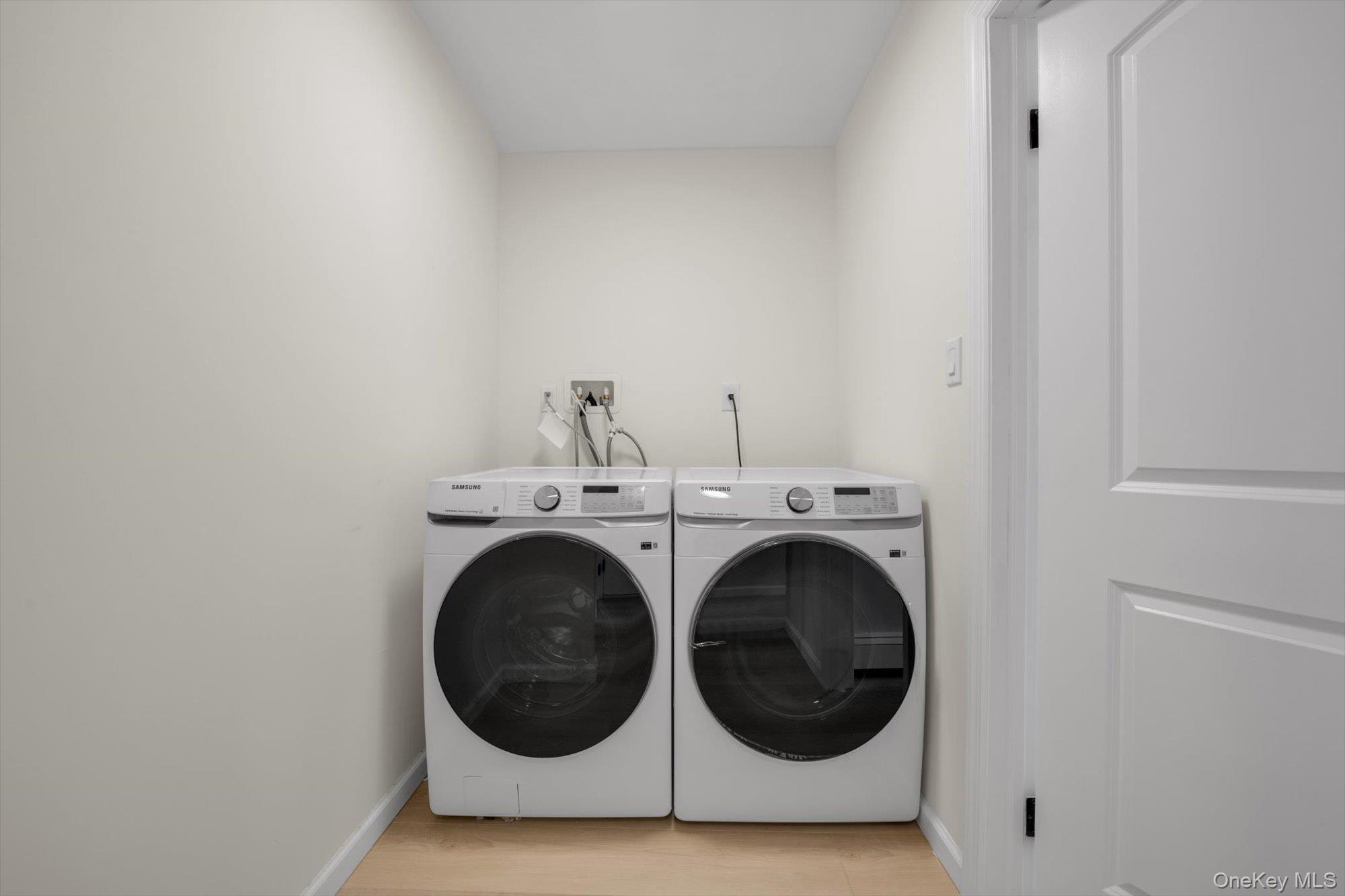 #17 photo, 4018 165th Street, Flushing , NY 11358