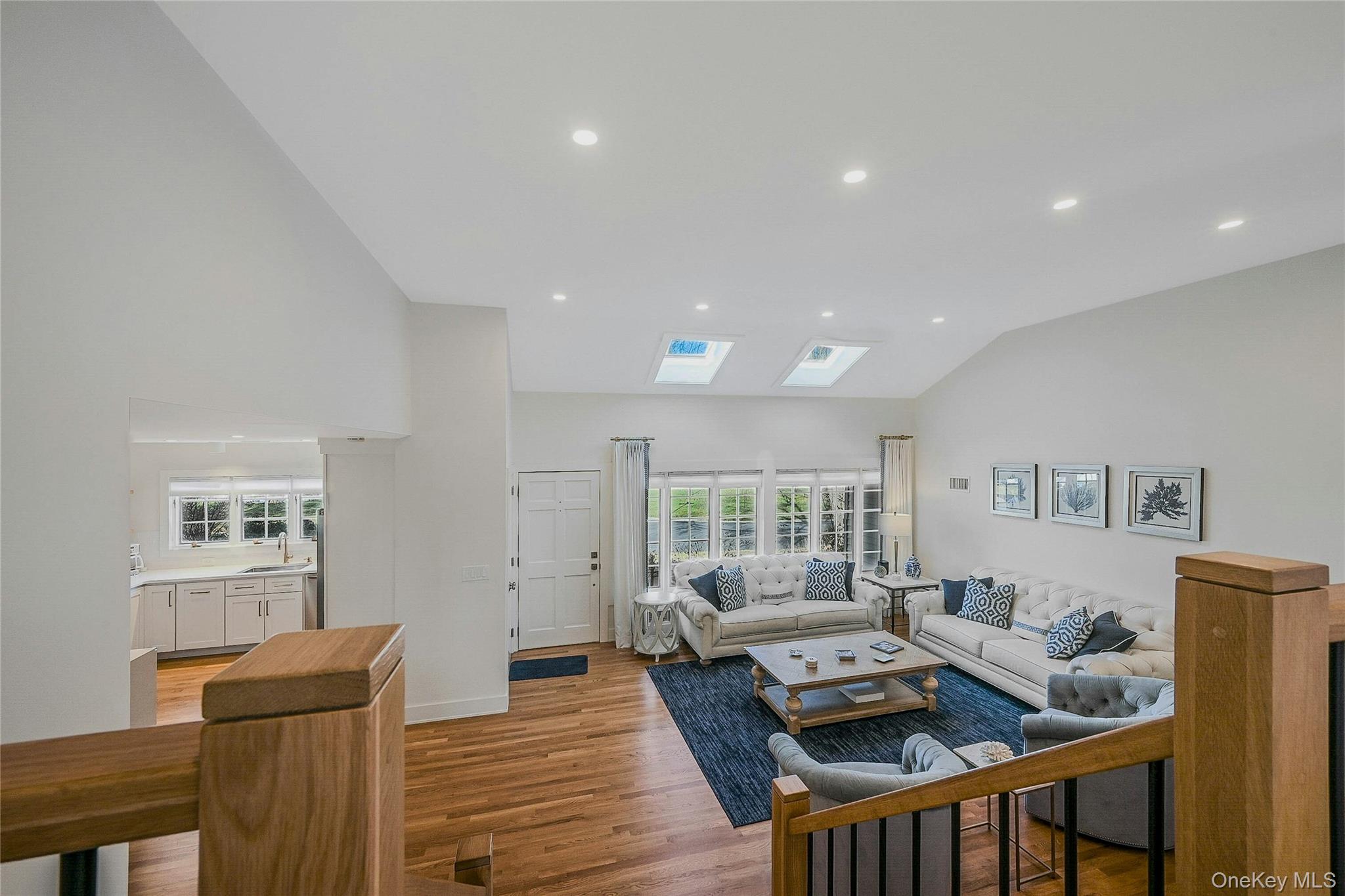 #10 photo, 3 Old Town Lane, מחוז סאפוק Huntington , NY 11743