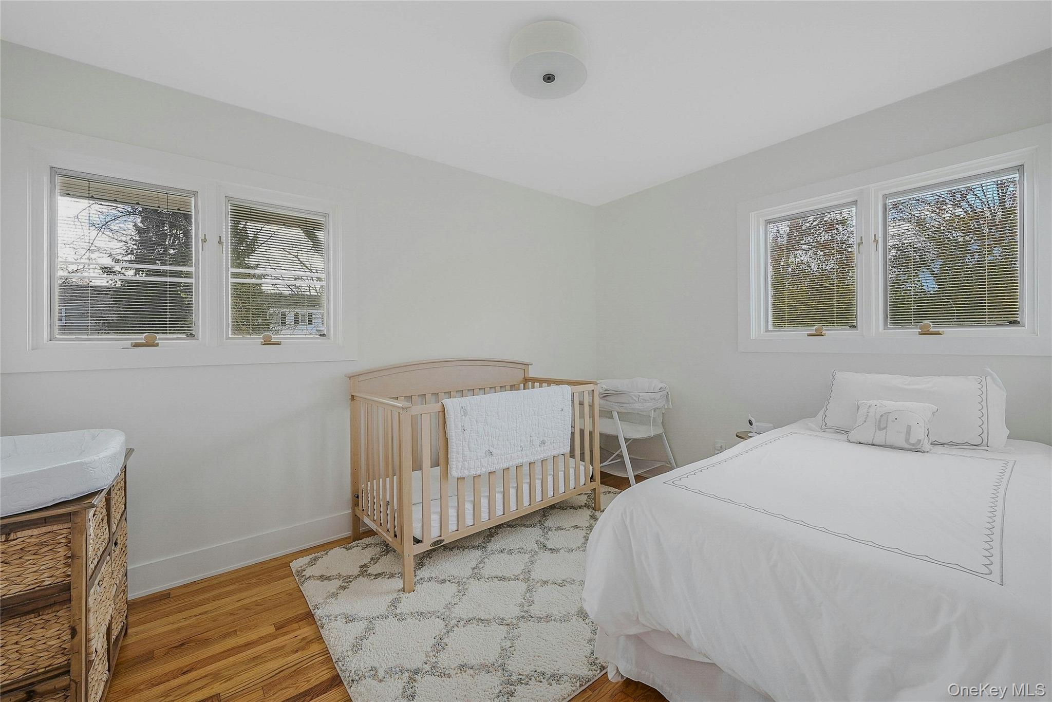 #16 photo, 3 Old Town Lane, מחוז סאפוק Huntington , NY 11743