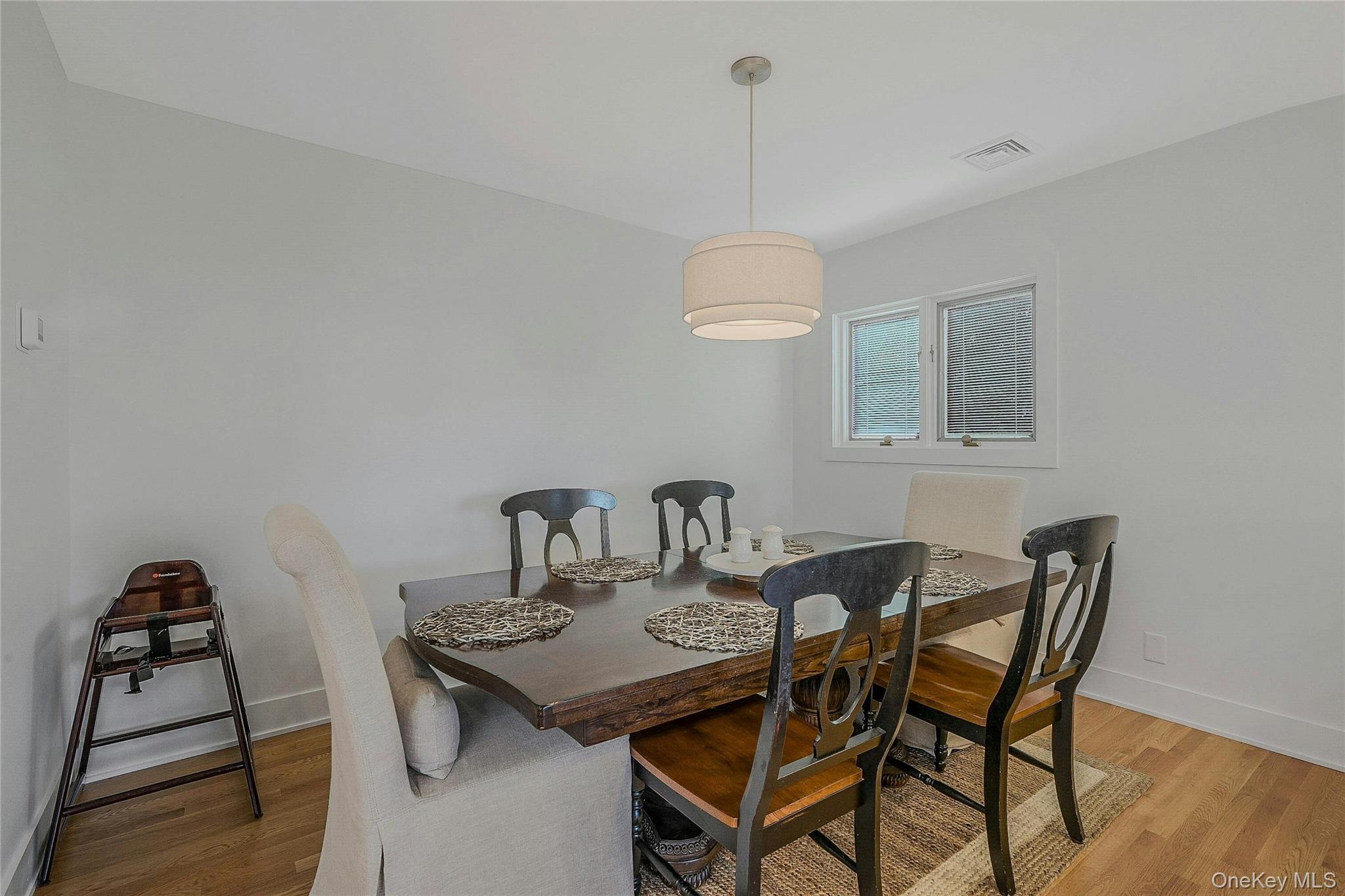 #5 photo, 3 Old Town Lane, מחוז סאפוק Huntington , NY 11743