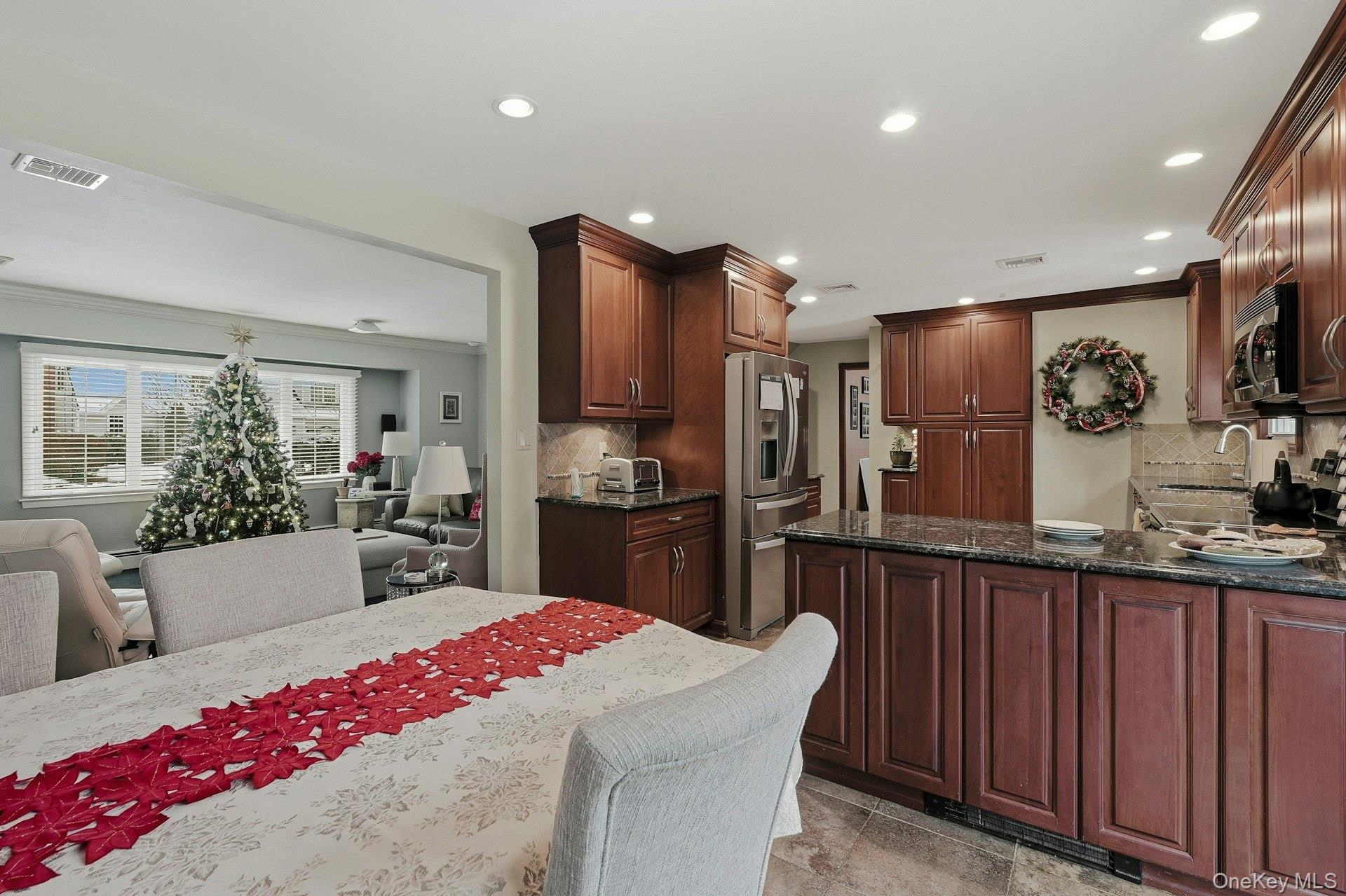 #19 photo, 90 Pacific Street, Massapequa Park , NY 11762