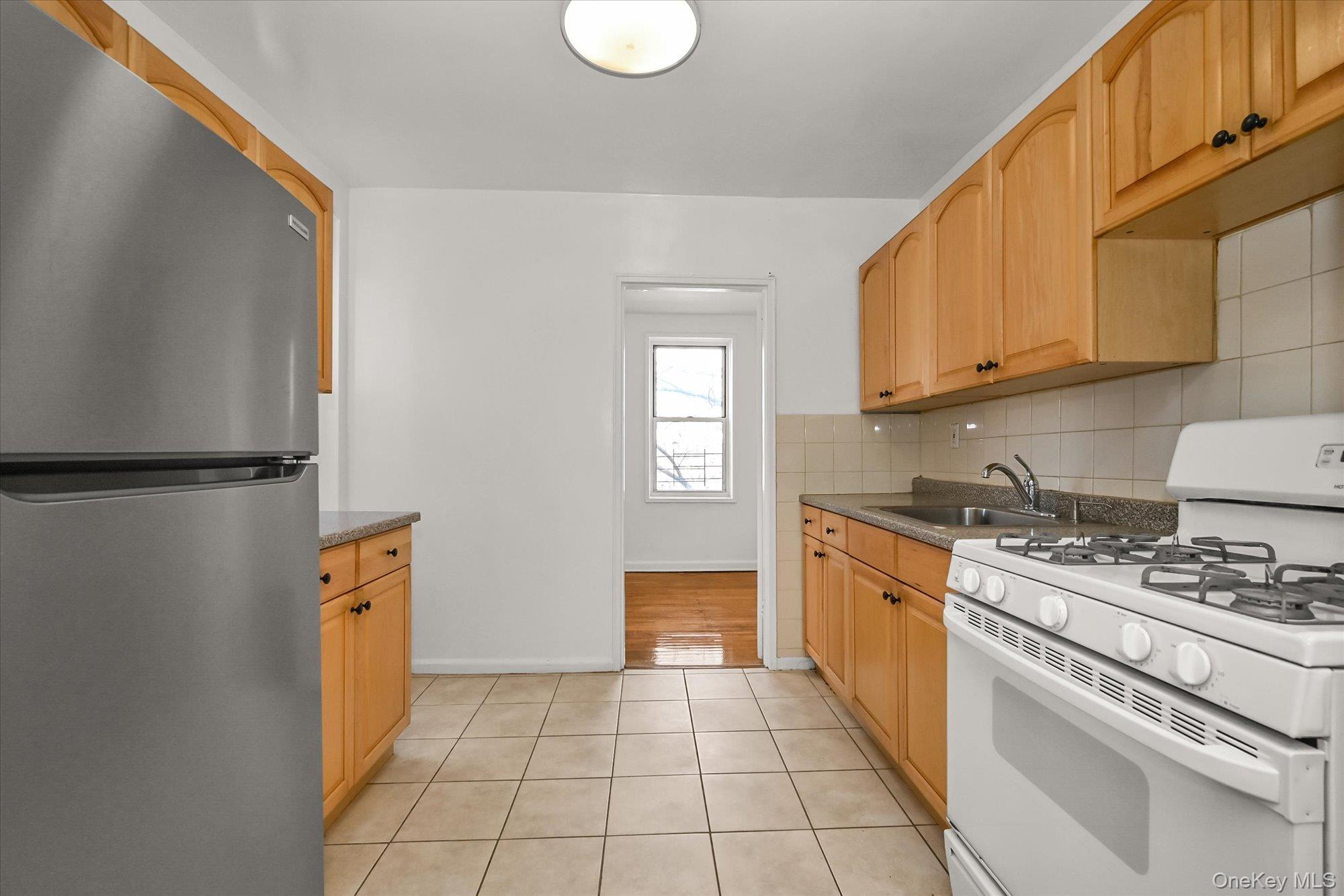 #6 photo, 82-40 Austin Street, Kew Gardens , NY 11415