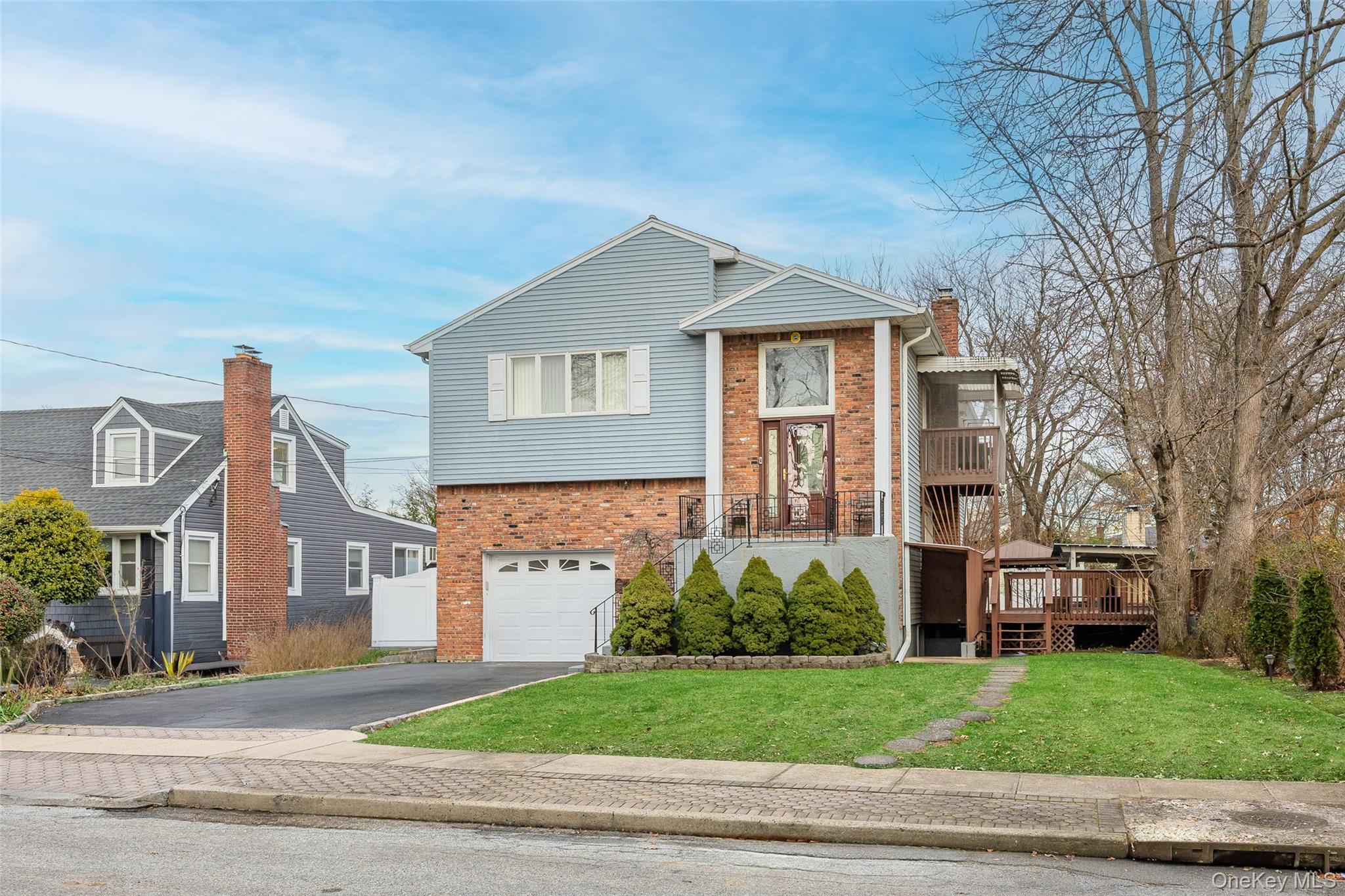 #2 photo, 902 Linden Avenue, নাসাউ কাউন্টি Westbury , NY 11590