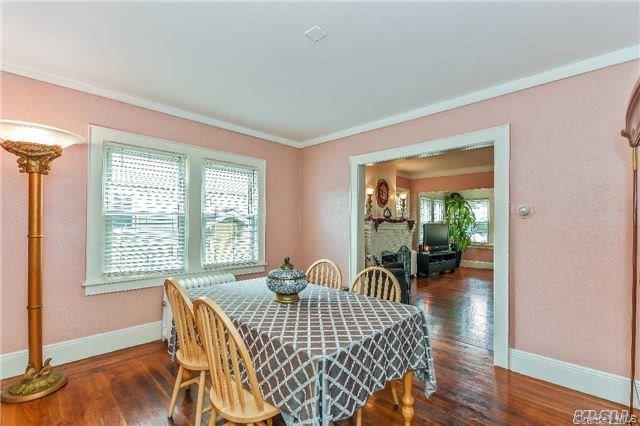 #8 photo, 49 Malden Avenue, Lynbrook , NY 11563