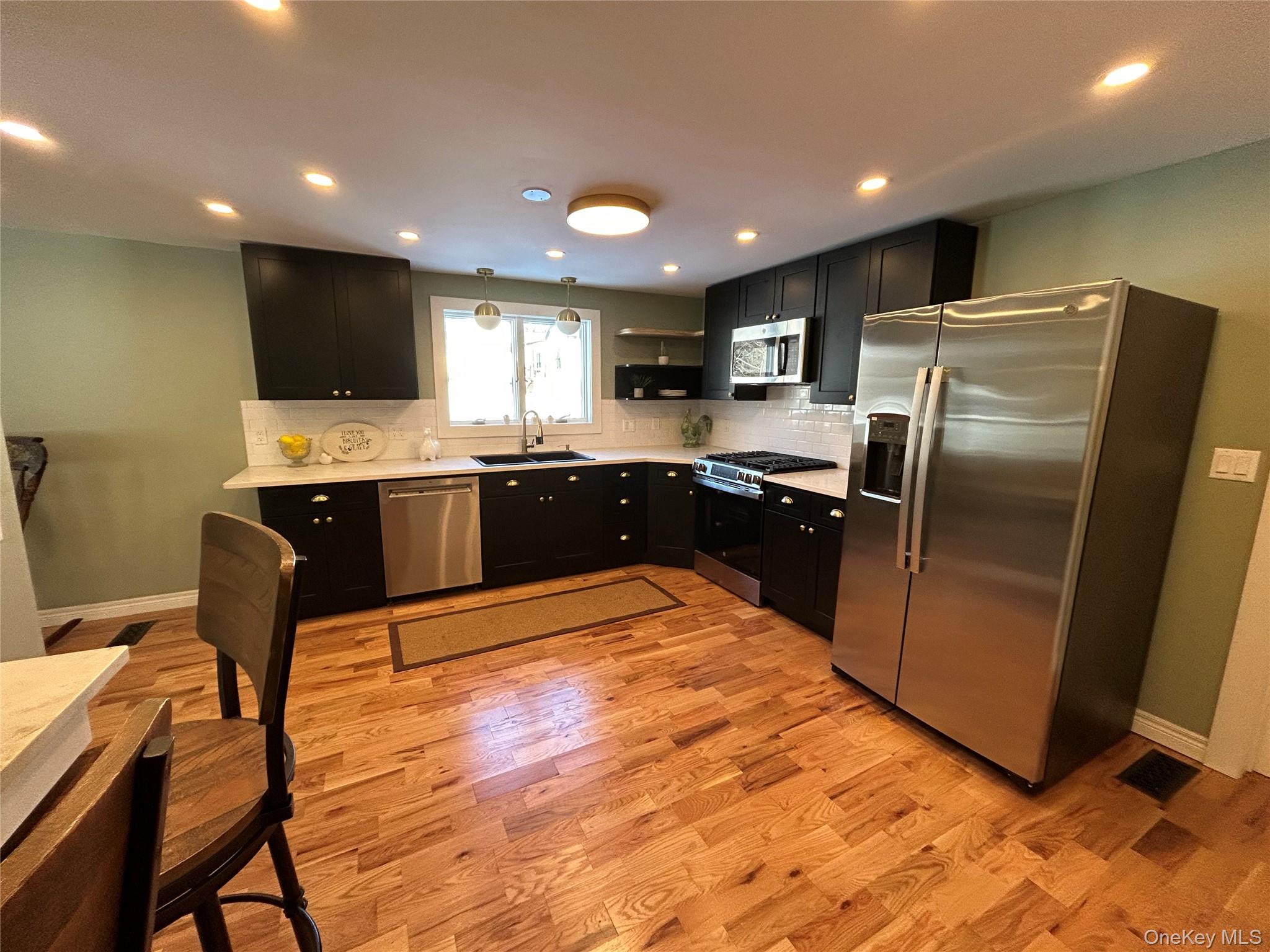 #12 photo, 38 Sands Avenue, Milton , NY 12547