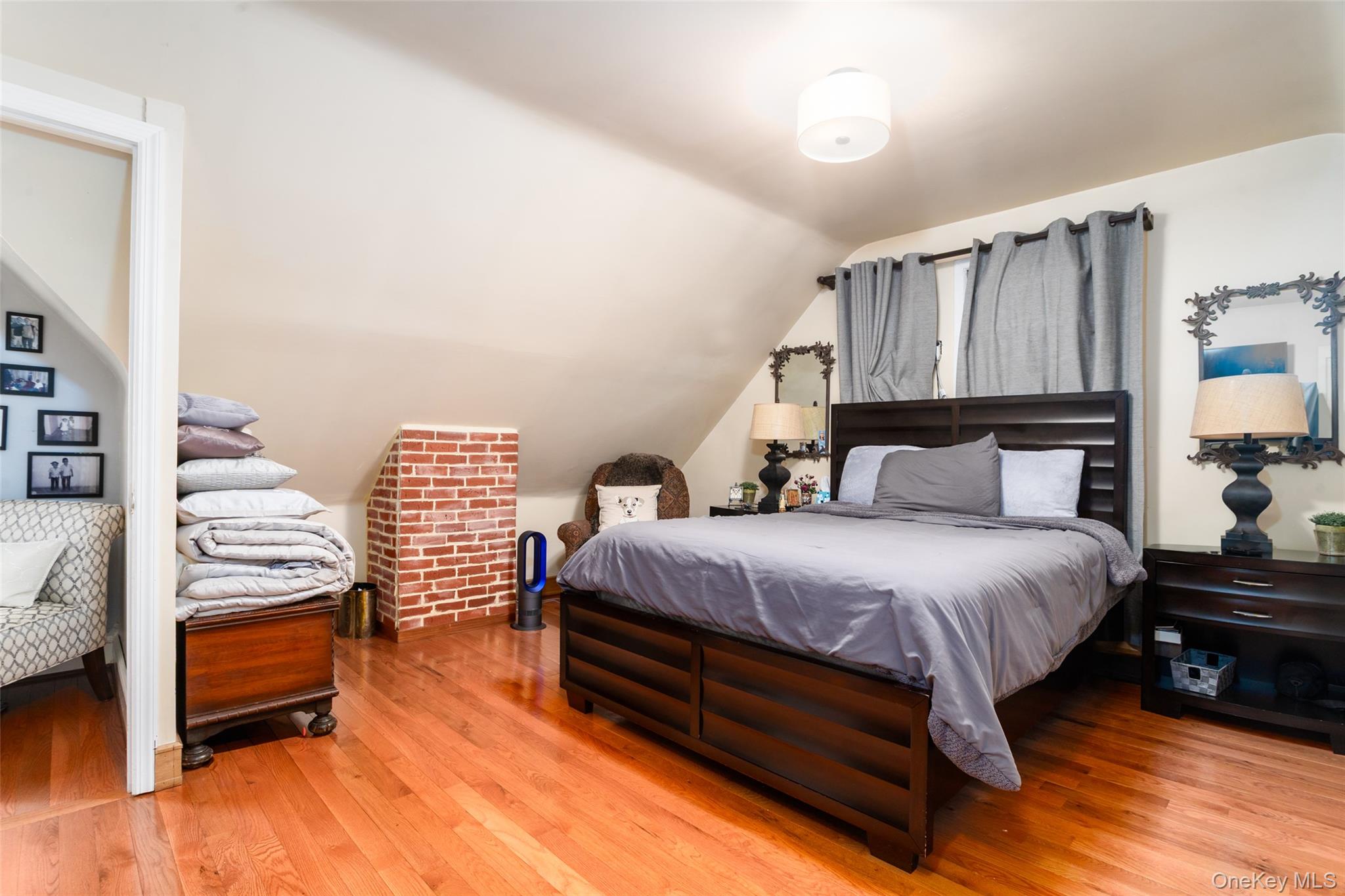 #12 photo, 637 Rosewood Street, Bronx , NY 10467