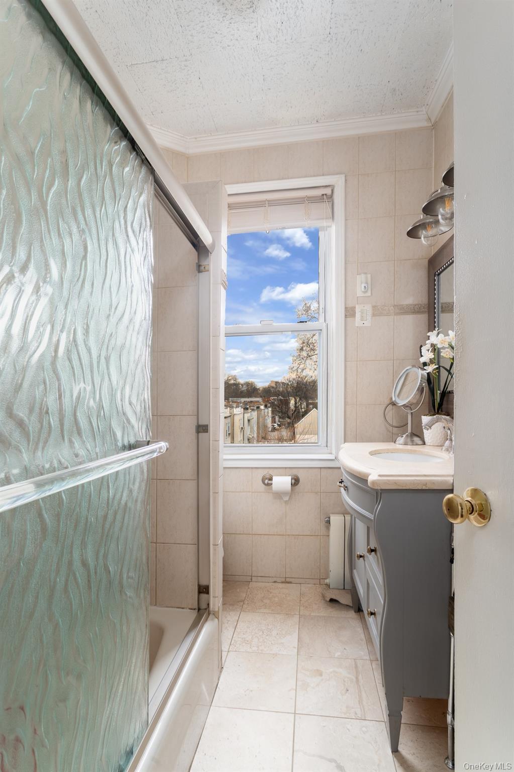 #14 photo, 637 Rosewood Street, Bronx , NY 10467