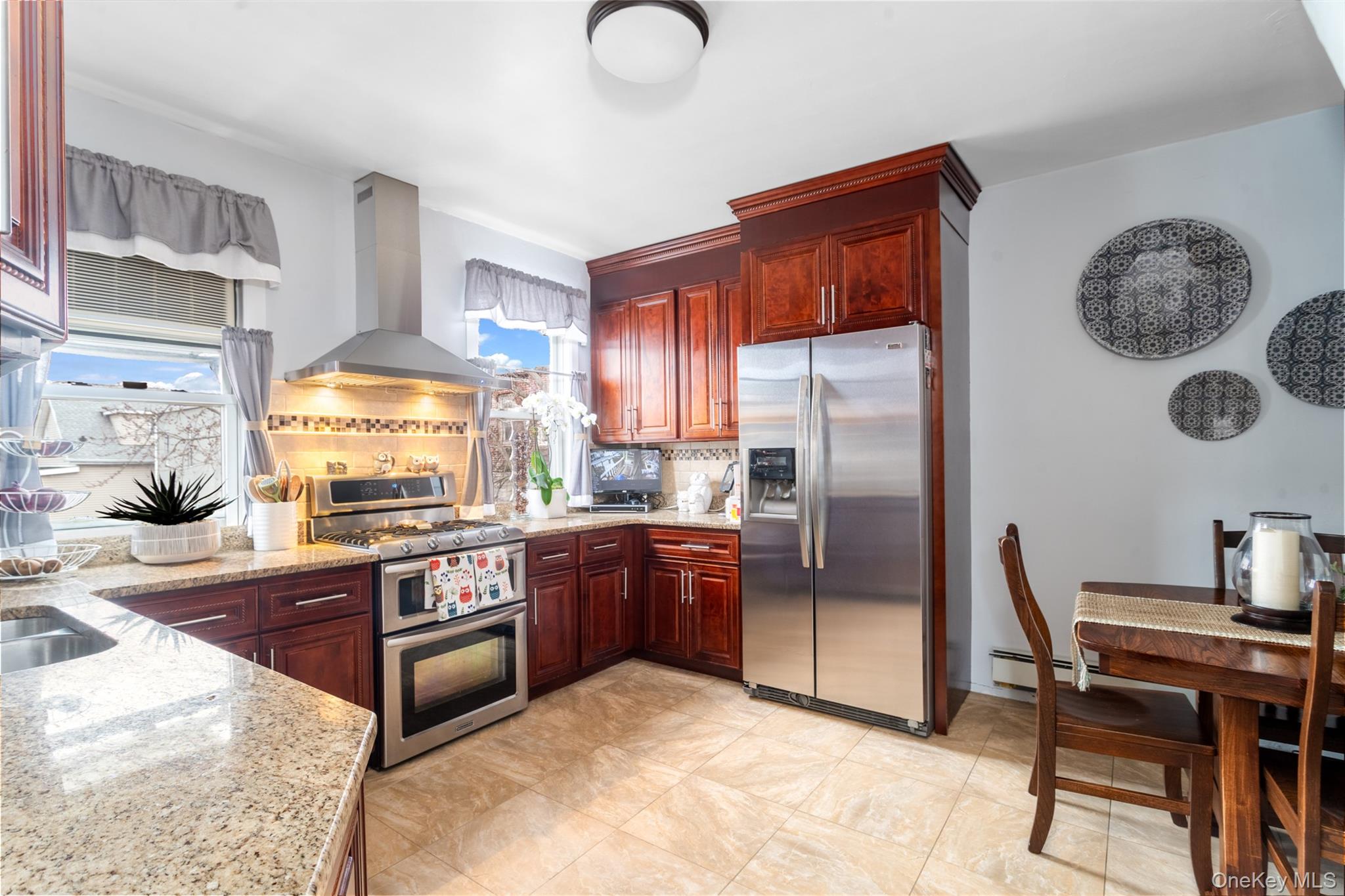 #5 photo, 637 Rosewood Street, Bronx , NY 10467