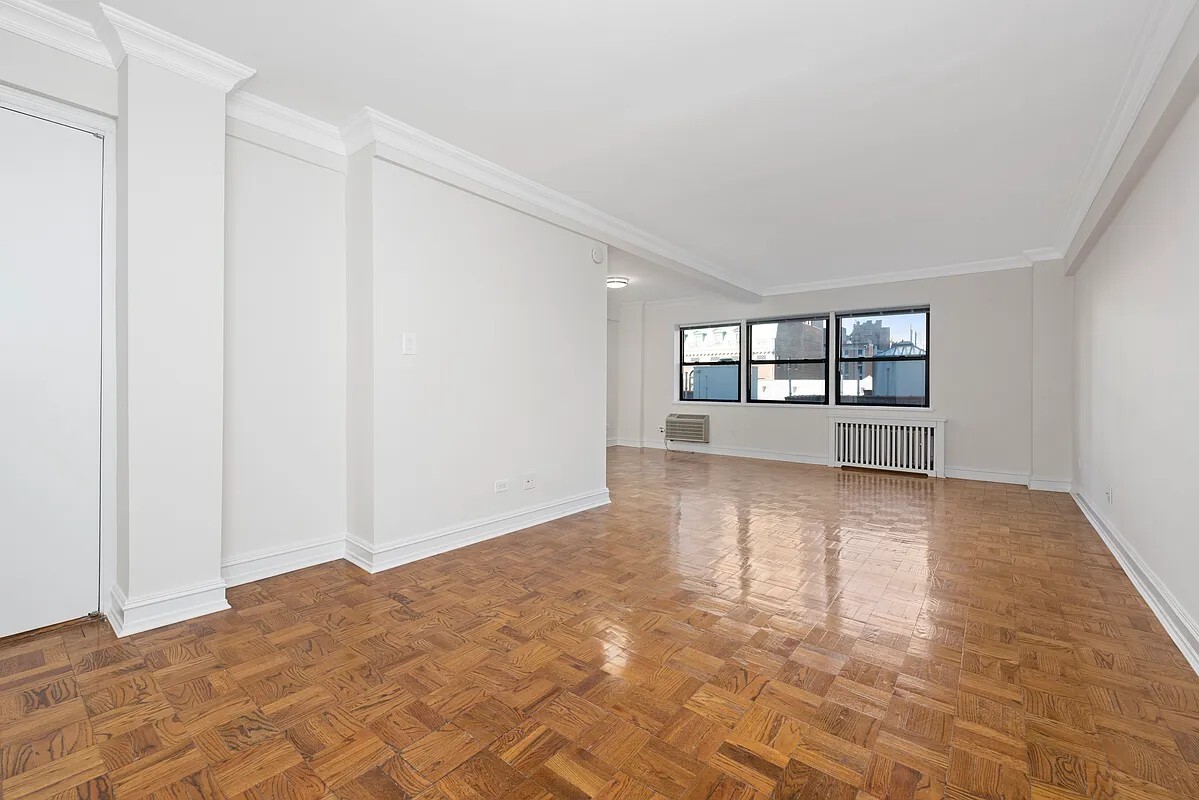 #3 photo, New York City, Lenox Hill , NY 10021