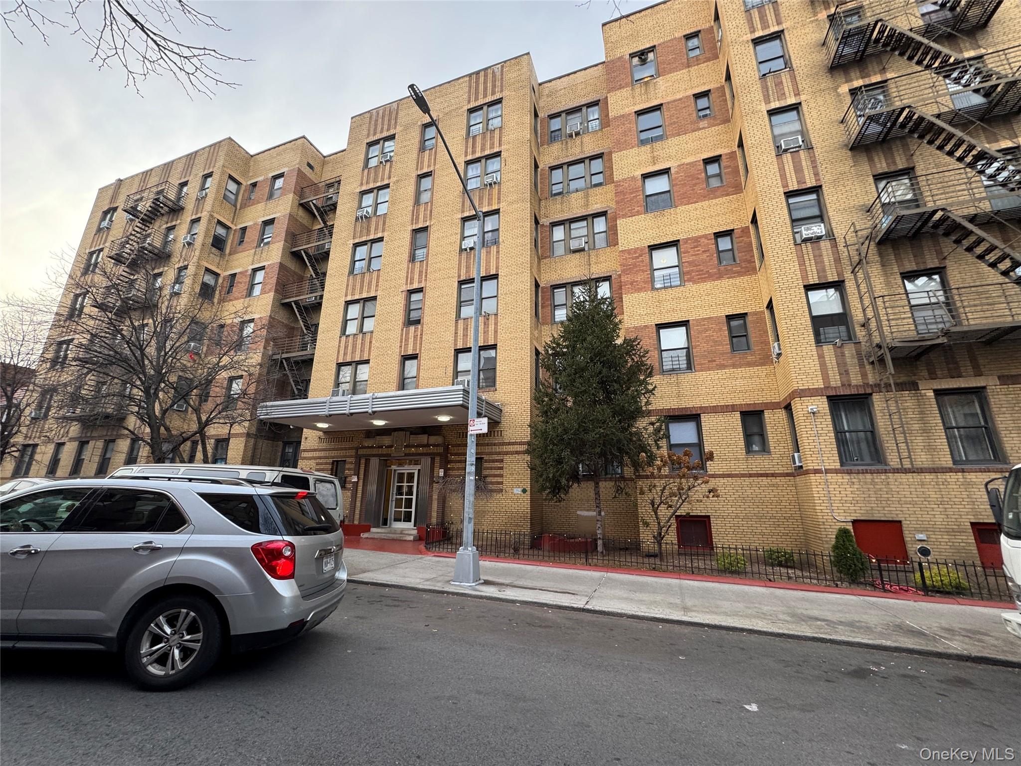 #1 photo, 4330 44th Street, Куинс ‖ Sunnyside , NY 11104