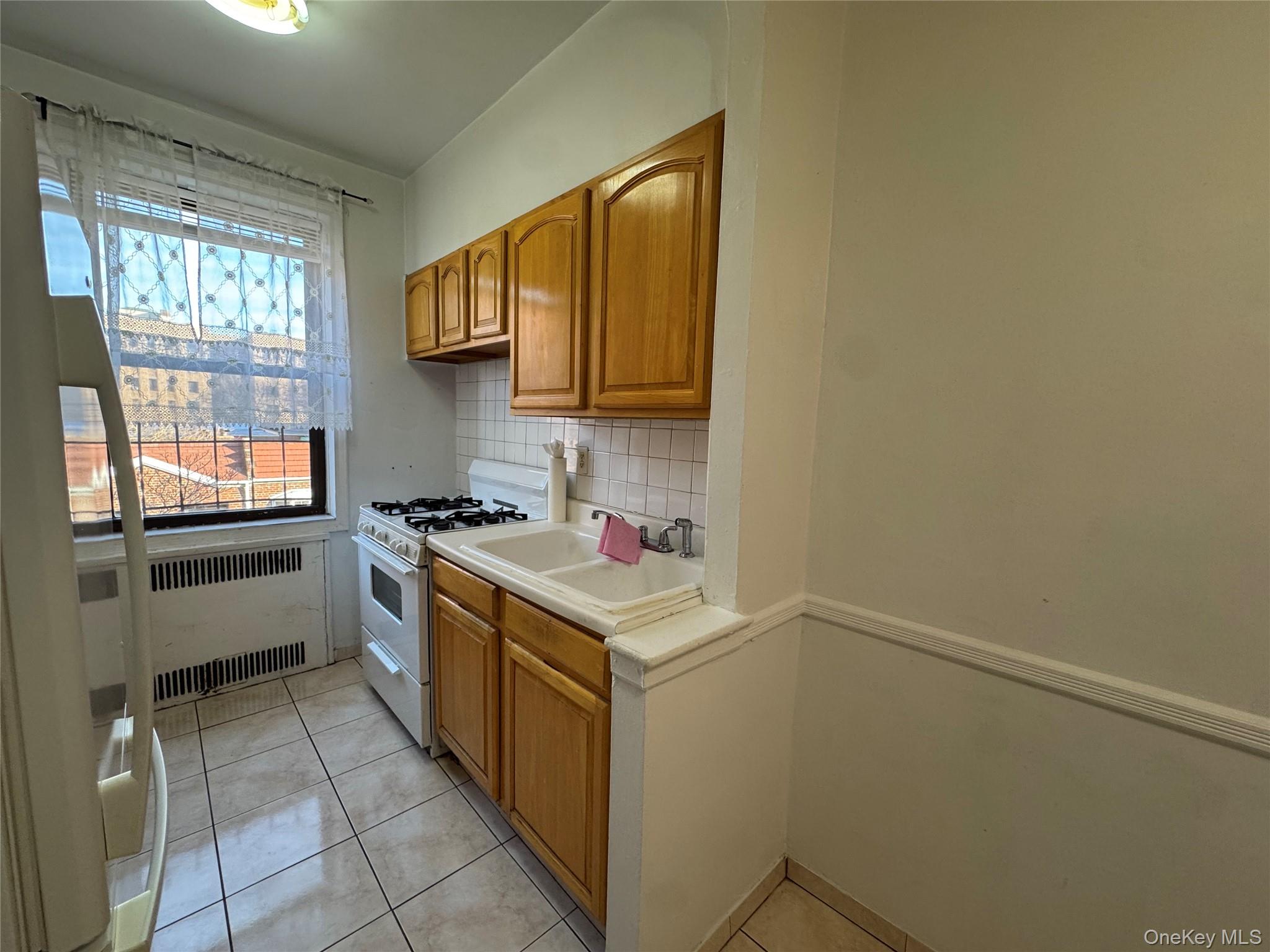 #16 photo, 4330 44th Street, 皇后區 Sunnyside , NY 11104