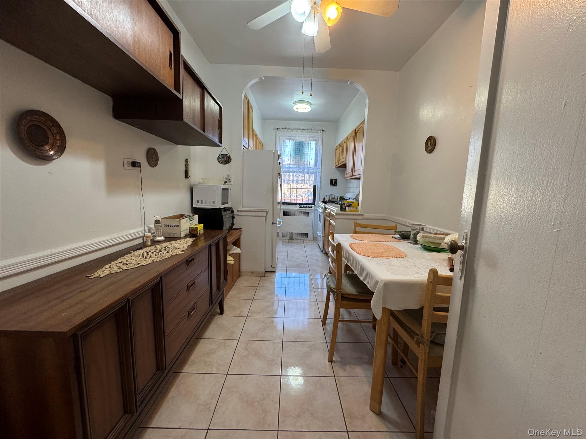 #6 photo, 4330 44th Street, Куинс ‖ Sunnyside , NY 11104