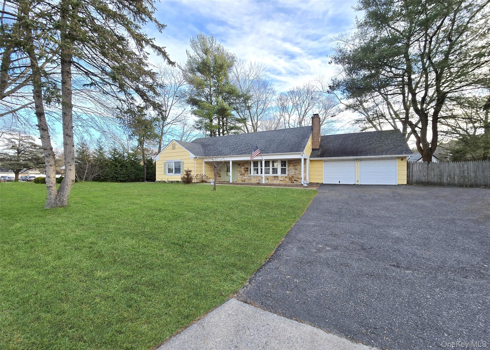 #1 photo, 652 Hawkins Road, Coram , NY 11727