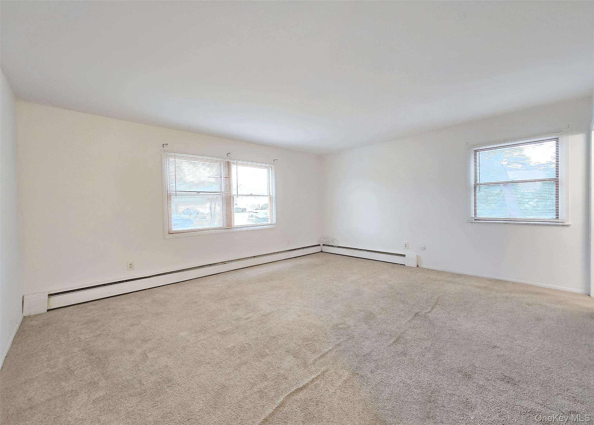 #11 photo, 652 Hawkins Road, Coram , NY 11727