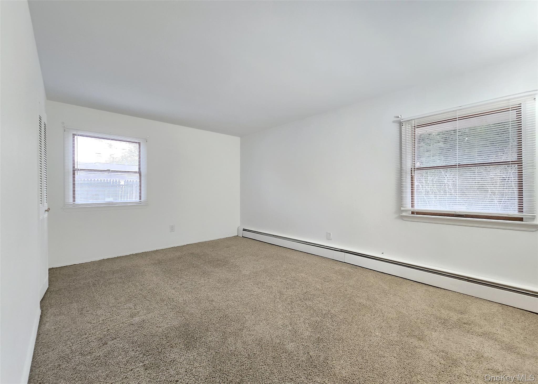 #14 photo, 652 Hawkins Road, Coram , NY 11727