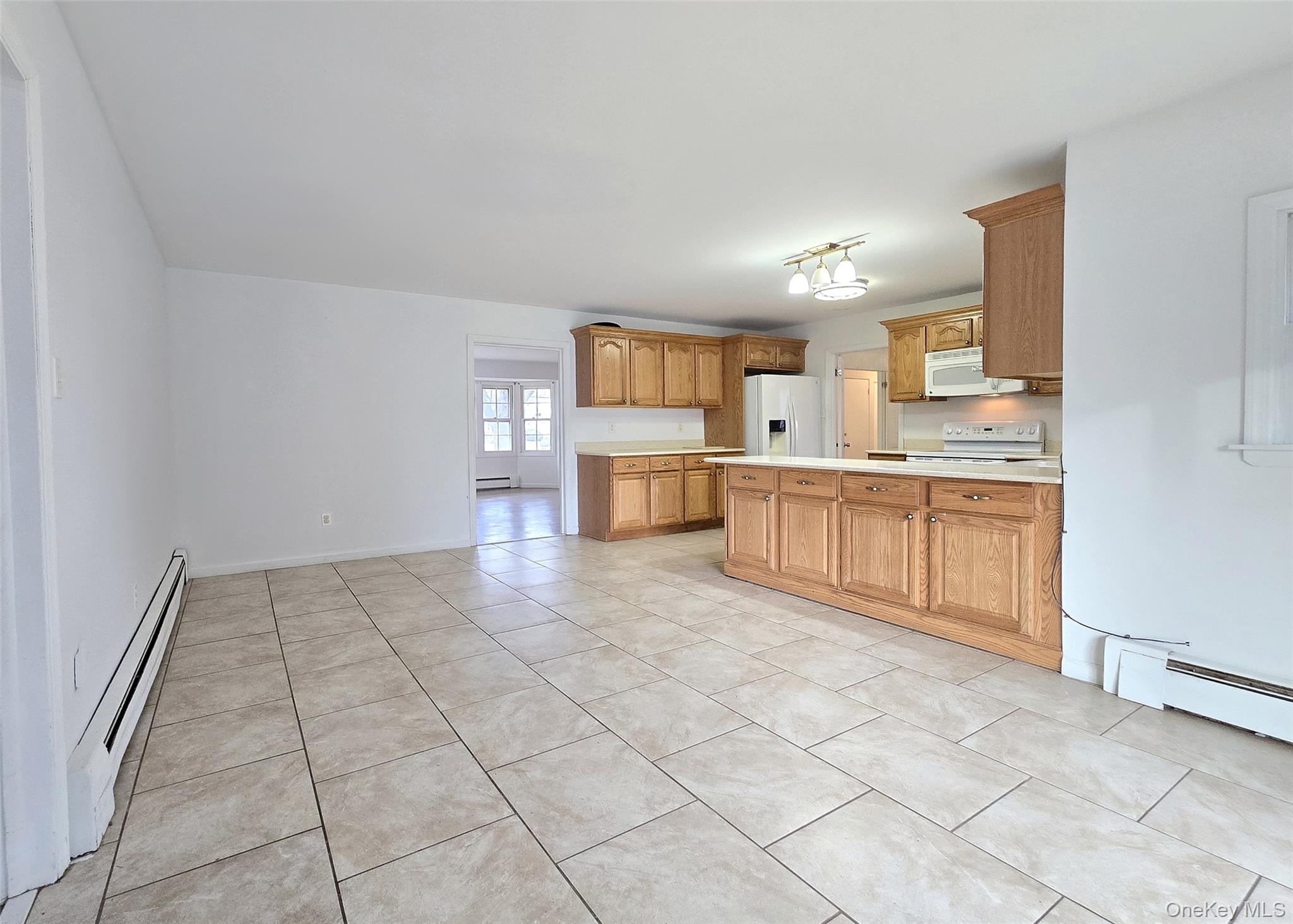 #6 photo, 652 Hawkins Road, Coram , NY 11727