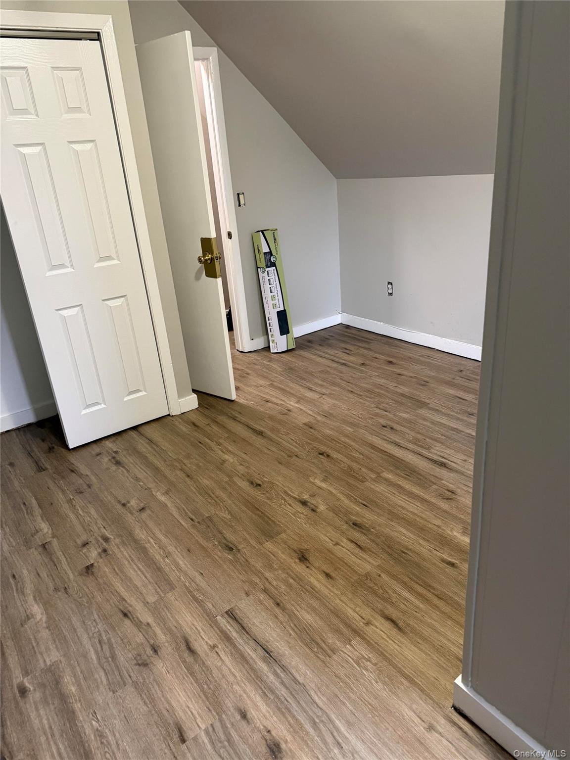 #3 photo, 54 2nd Avenue, מחוז סאפוק Bay Shore , NY 11706