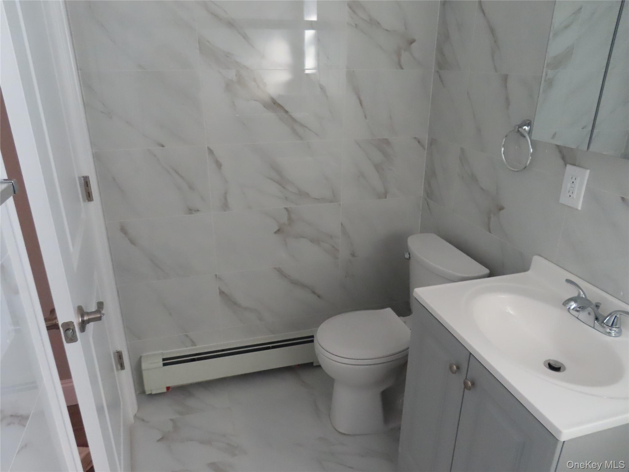 #7 photo, 54 2nd Avenue, 롱 아일랜드 Bay Shore , NY 11706