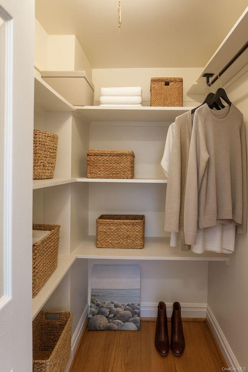 #12 photo, 37 Malvern Ln, Stony Brook , NY 11790