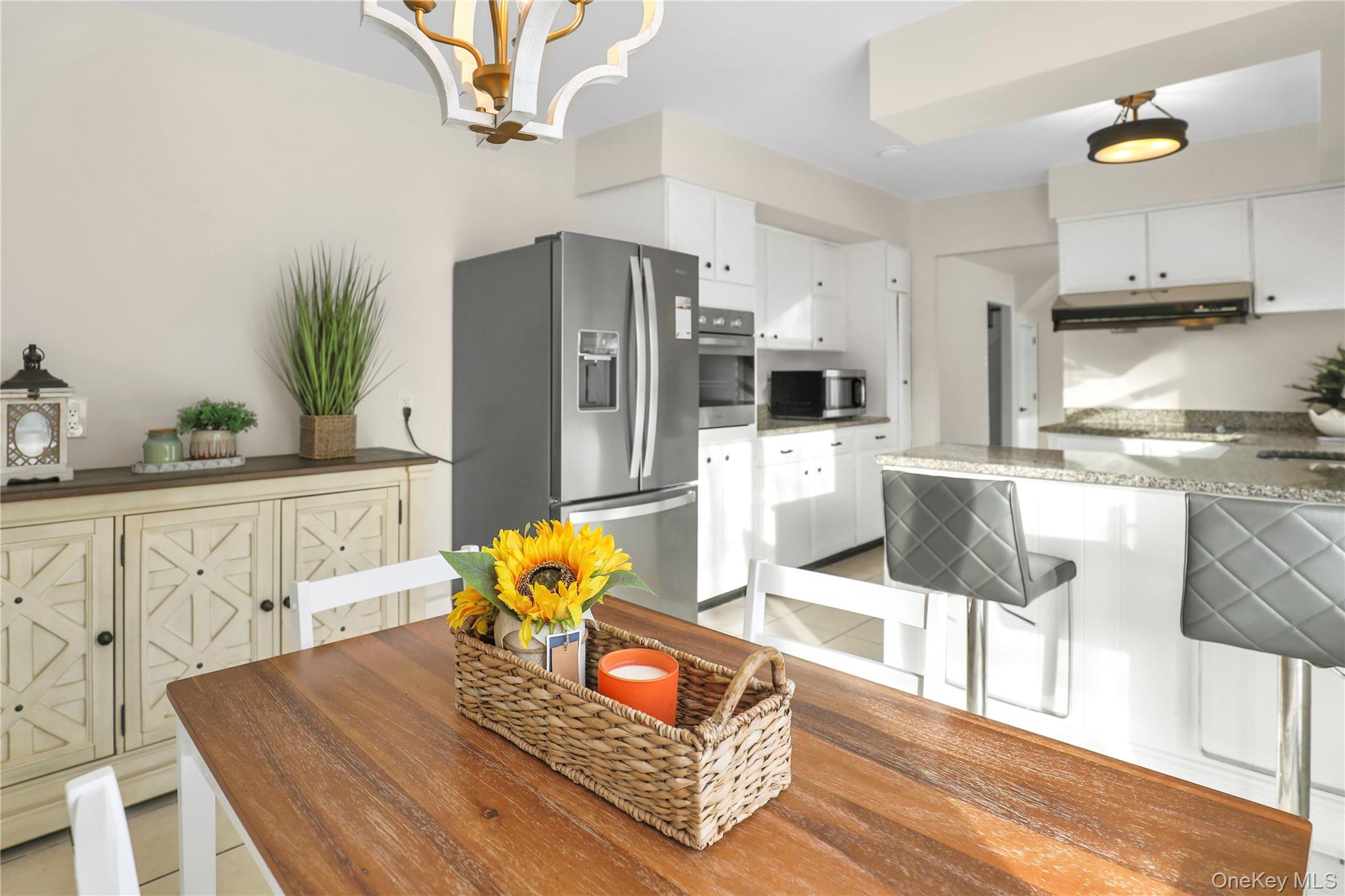 #8 photo, 37 Malvern Ln, Stony Brook , NY 11790