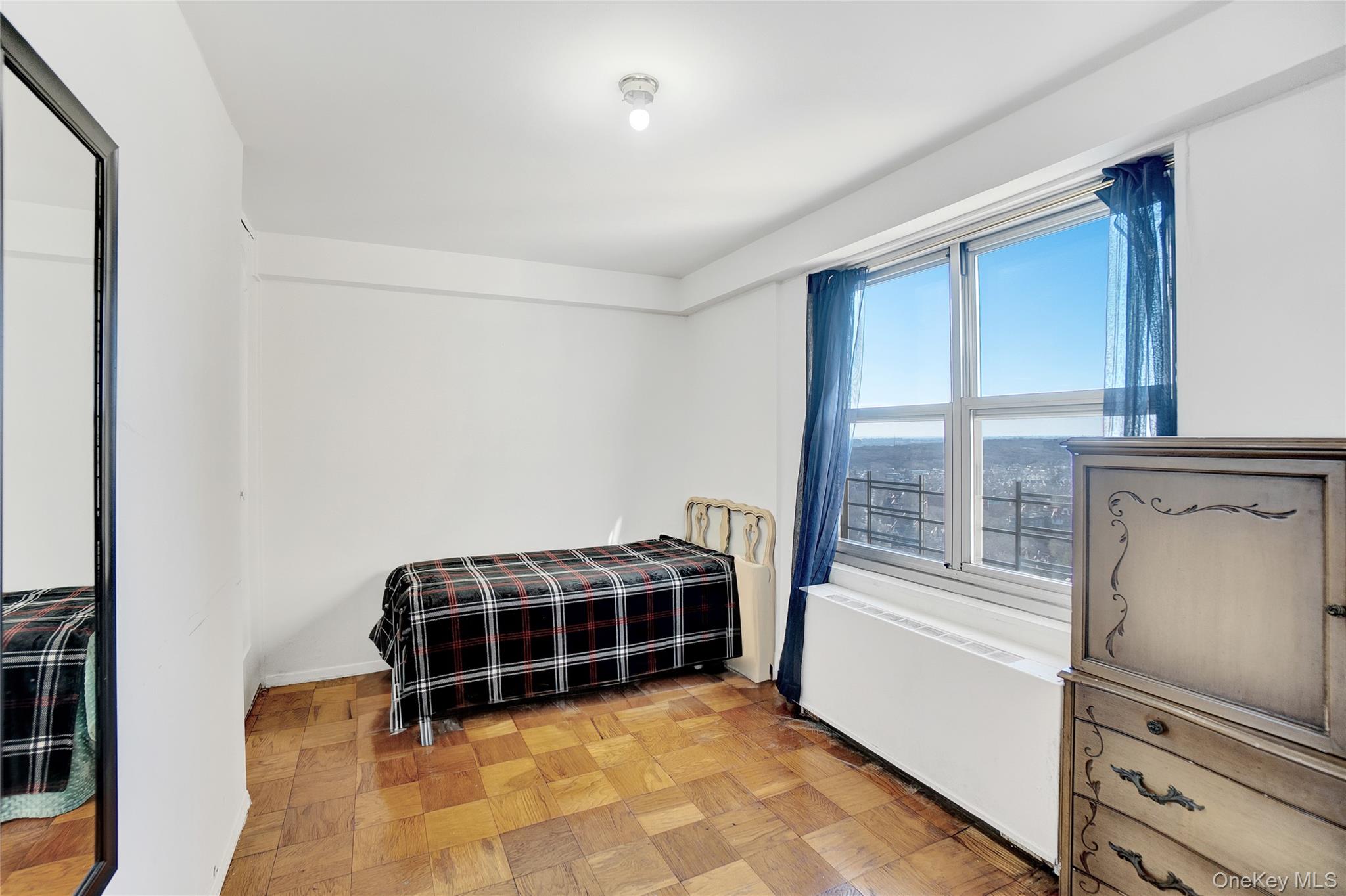 #15 photo, 110-11 Queens Boulevard, 뉴욕퀸즈 Forest Hills , NY 11375