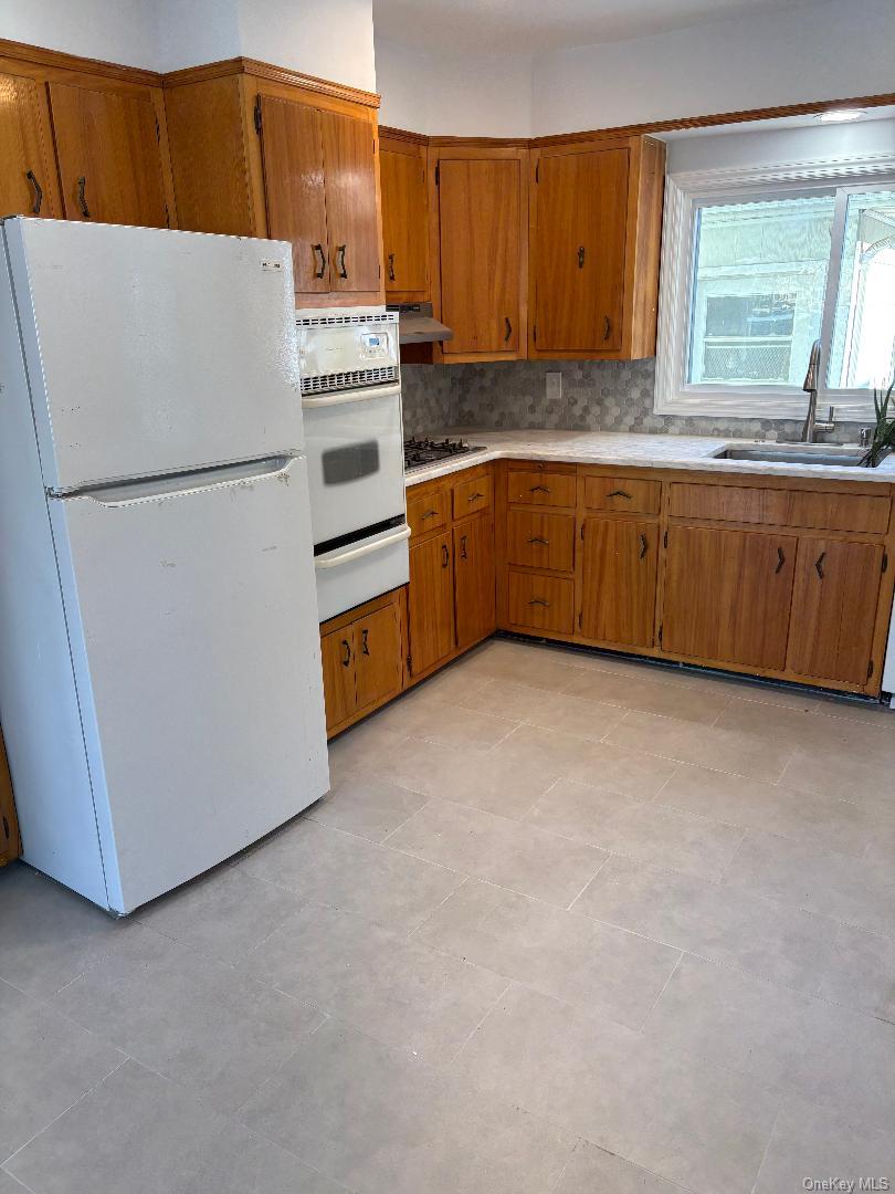 #3 photo, 166 Franklin Boulevard, Long Beach , NY 11561