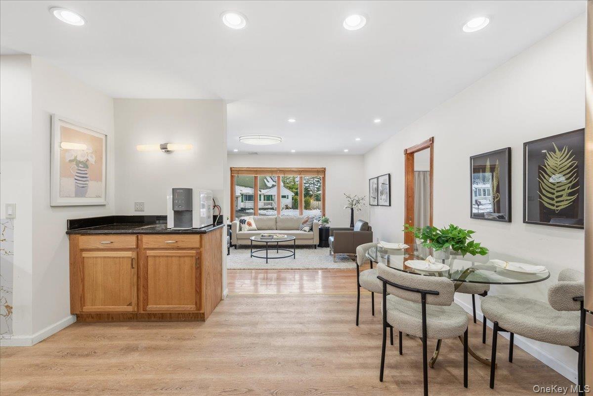 #10 photo, 85 Briarcliff Road, Westbury , NY 11590