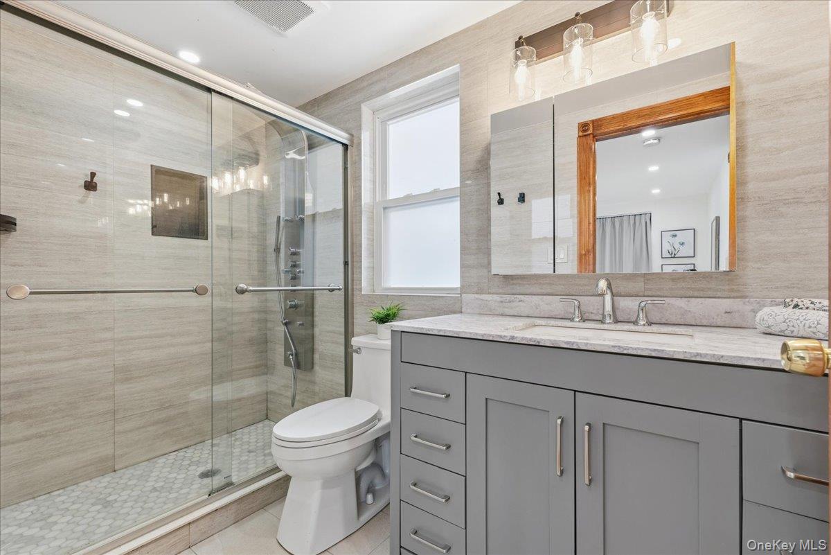 #14 photo, 85 Briarcliff Road, Westbury , NY 11590