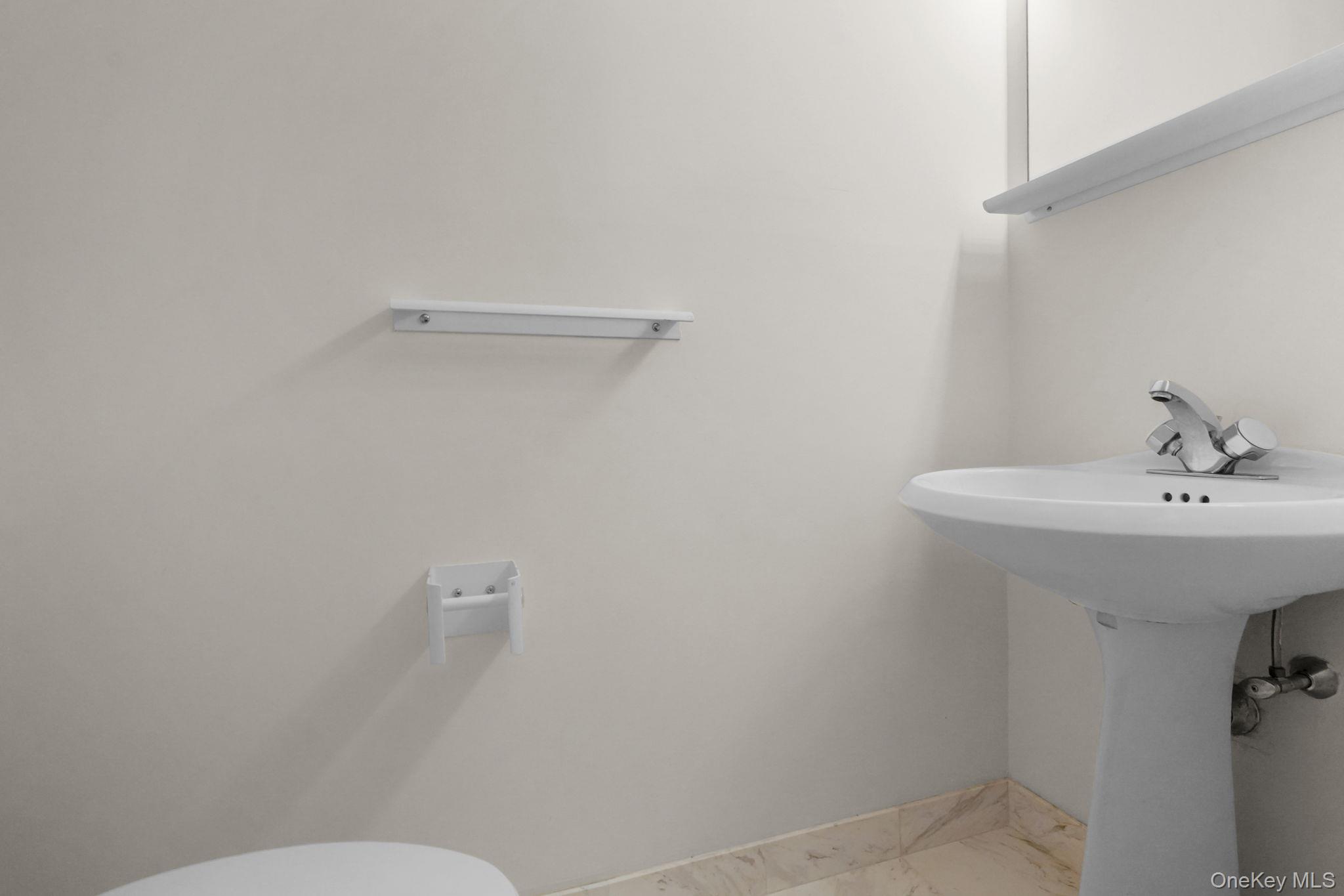 #19 photo, 4 Martine Avenue, White Plains , NY 10606