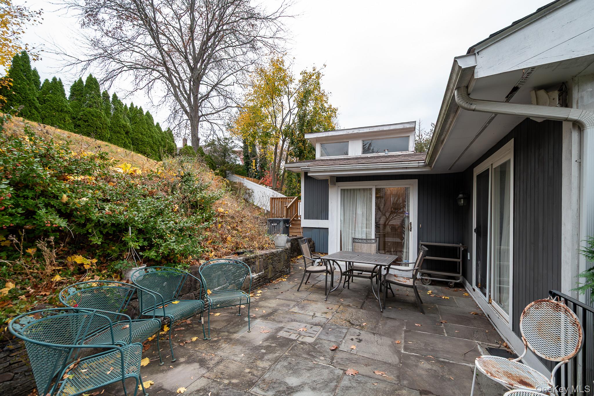 #16 photo, 83 Edgepark Road, White Plains , NY 10603