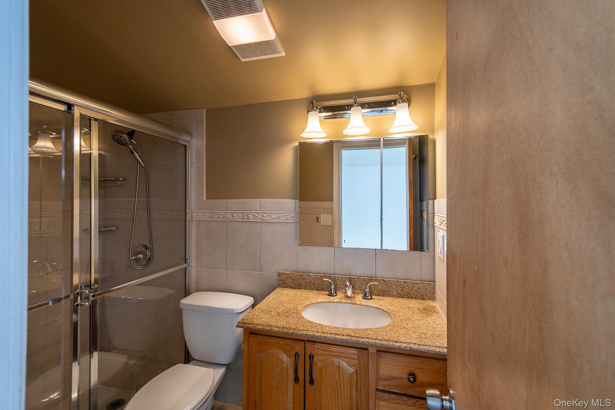 #19 photo, 83 Edgepark Road, White Plains , NY 10603