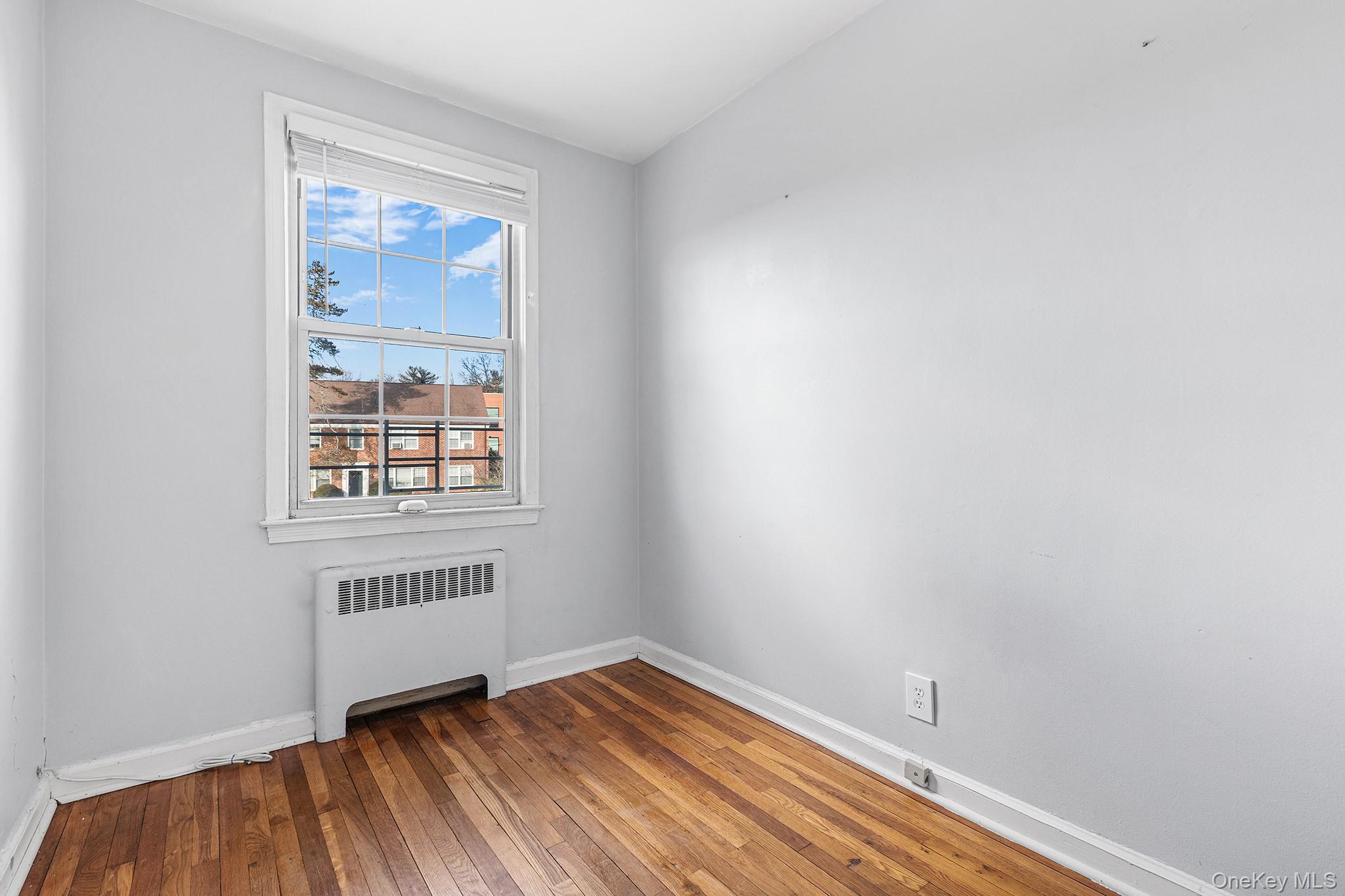 #12 photo, 109 N Broadway, White Plains , NY 10603