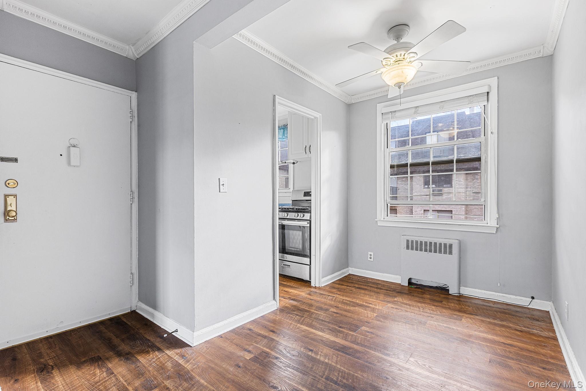 #4 photo, 109 N Broadway, White Plains , NY 10603