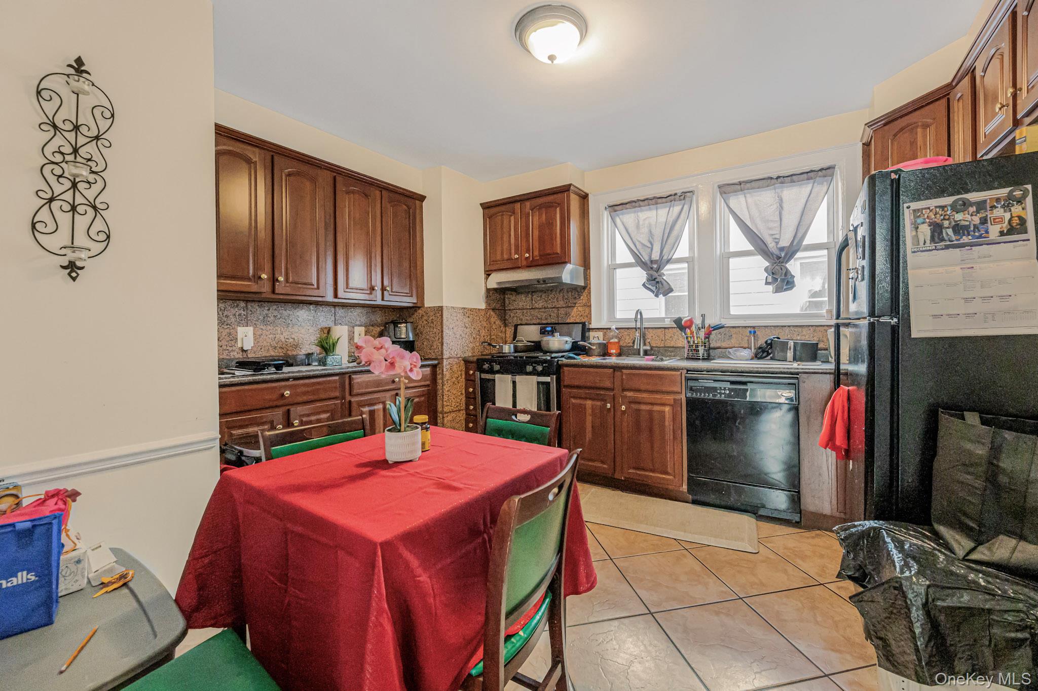 #19 photo, 168 Stephenson Boulevard, New Rochelle , NY 10801