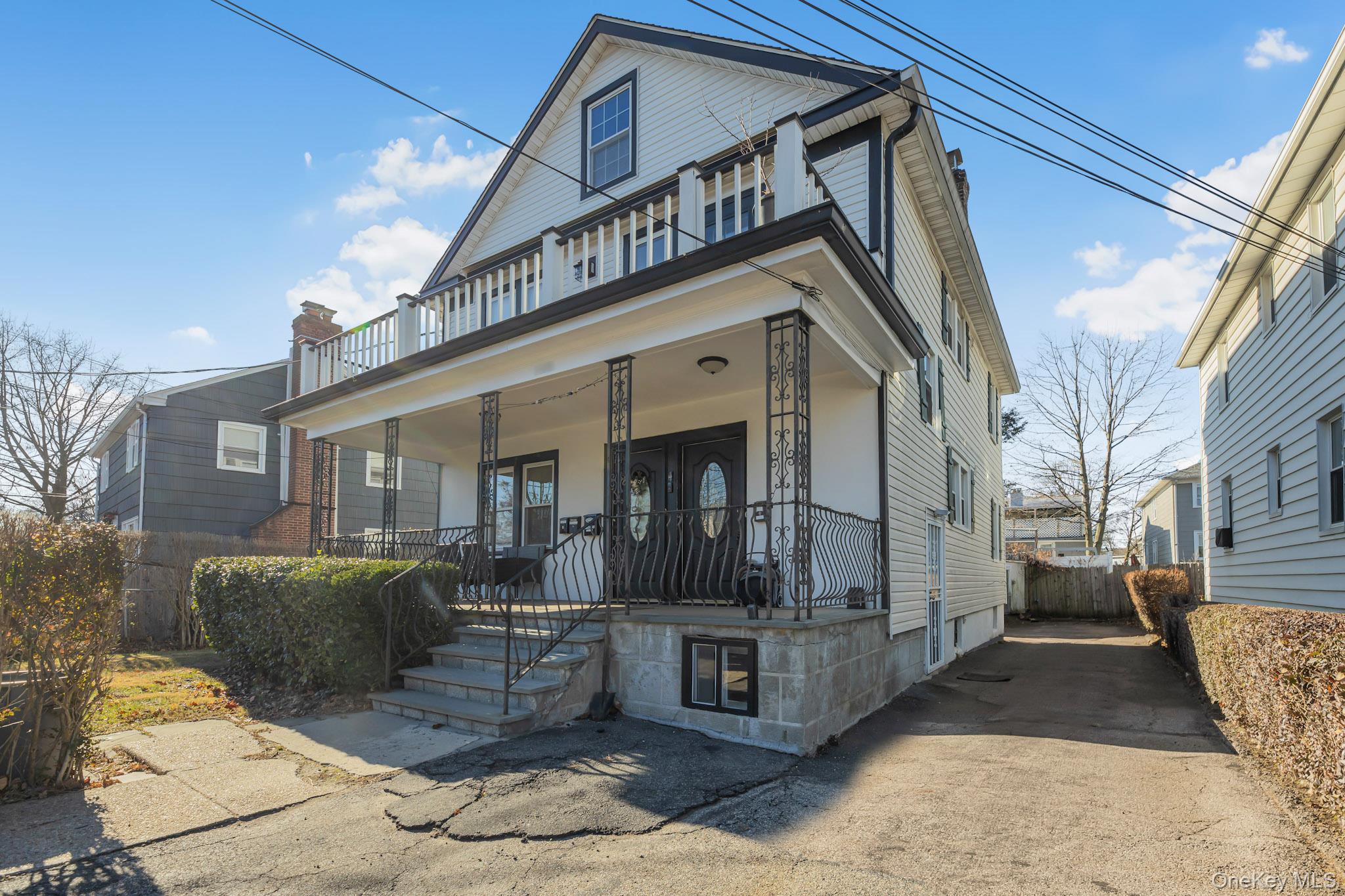 #2 photo, 168 Stephenson Boulevard, New Rochelle , NY 10801