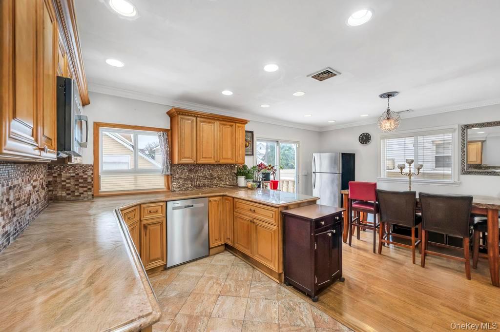 #16 photo, 93-43 215th Place, Queens Village , NY 11428