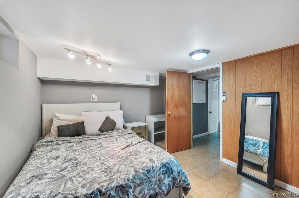 #18 photo, 93-43 215th Place, Queens Village , NY 11428