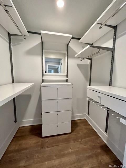 #3 photo, 1100 Avalon Street, Glen Cove , NY 11542